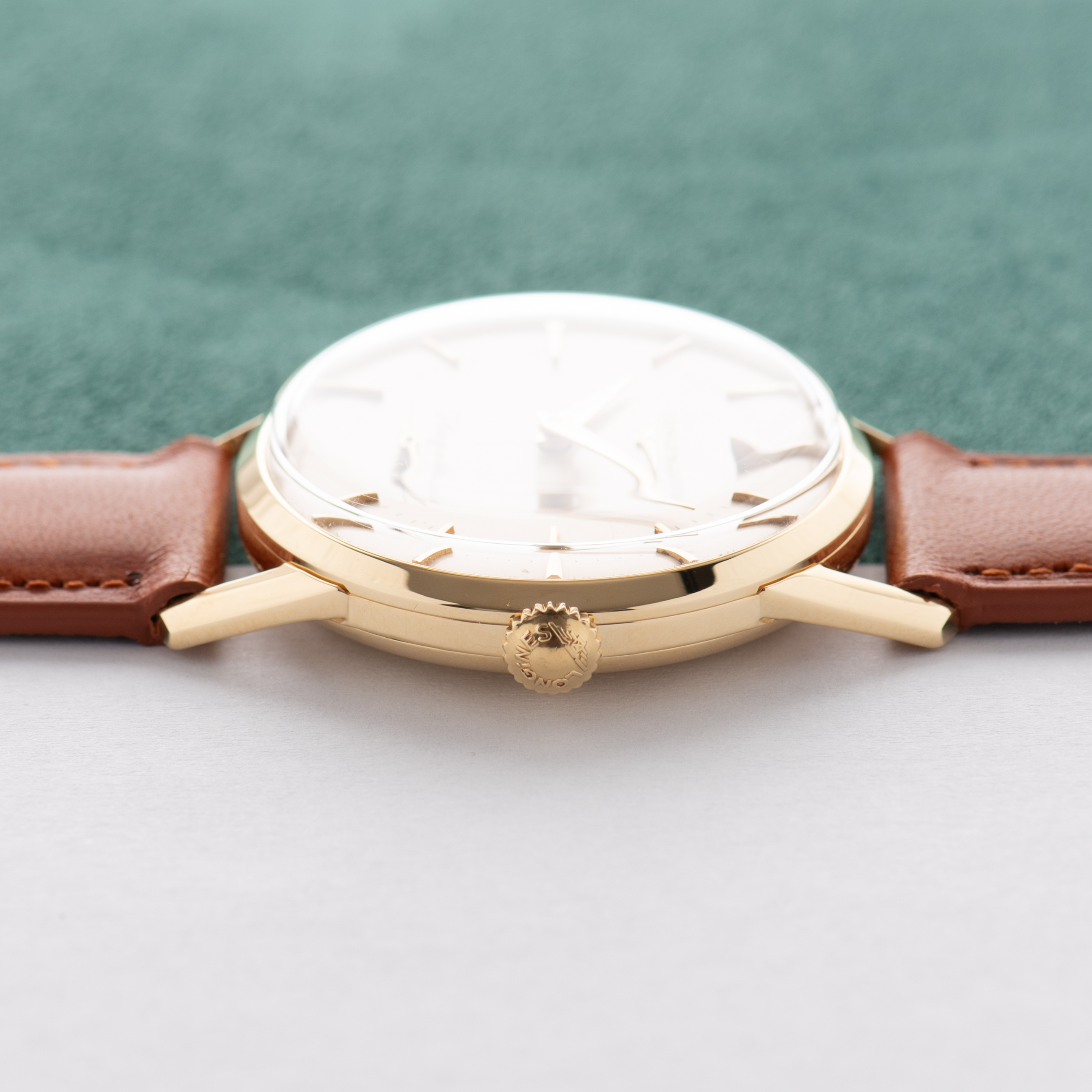 Zicht op Longines Flagship ref 401 Gold 18k 0,750 cal 30L + archiefextract