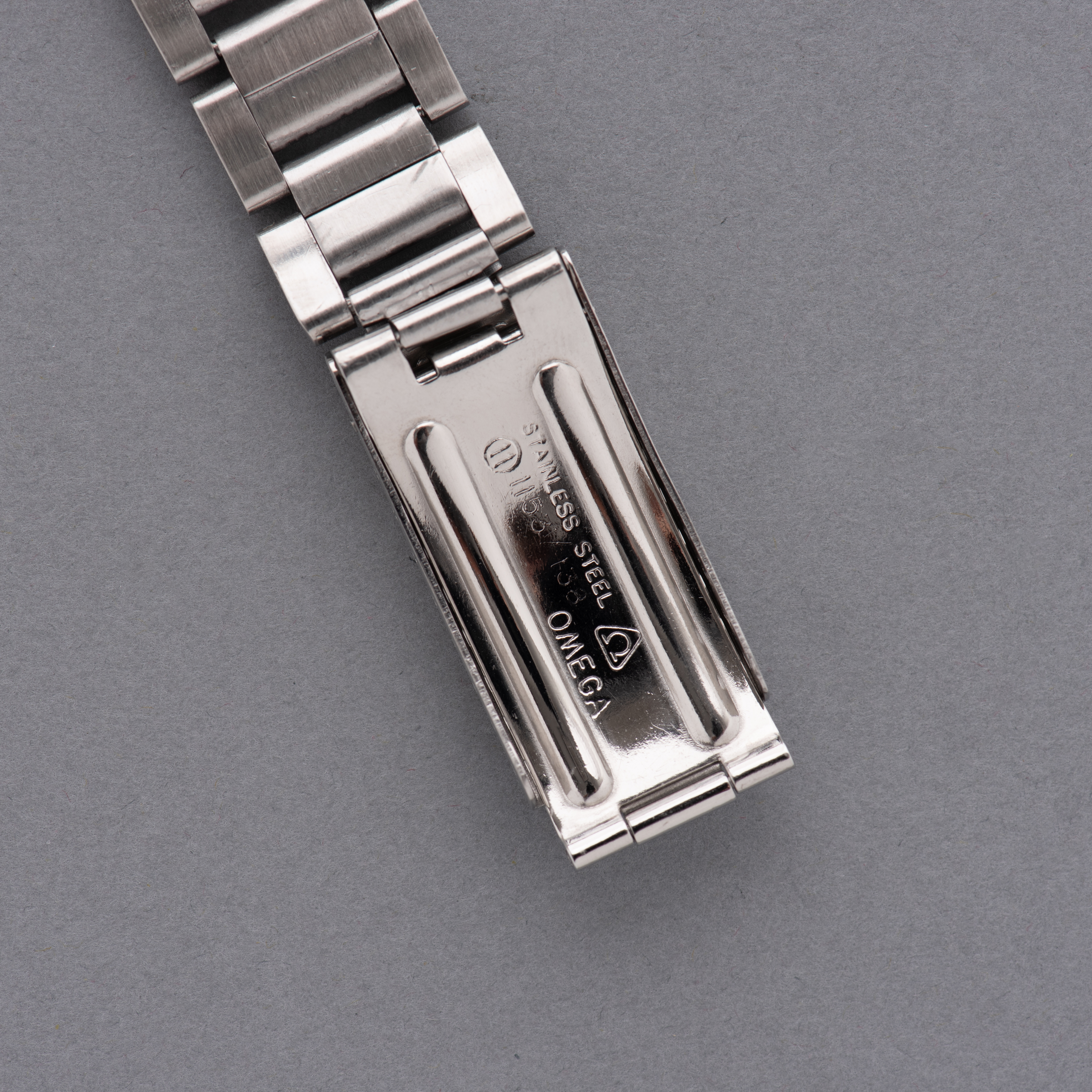 View of Omega Genève "Dynamic" Automatic black dial from 1969 Réf 166.081