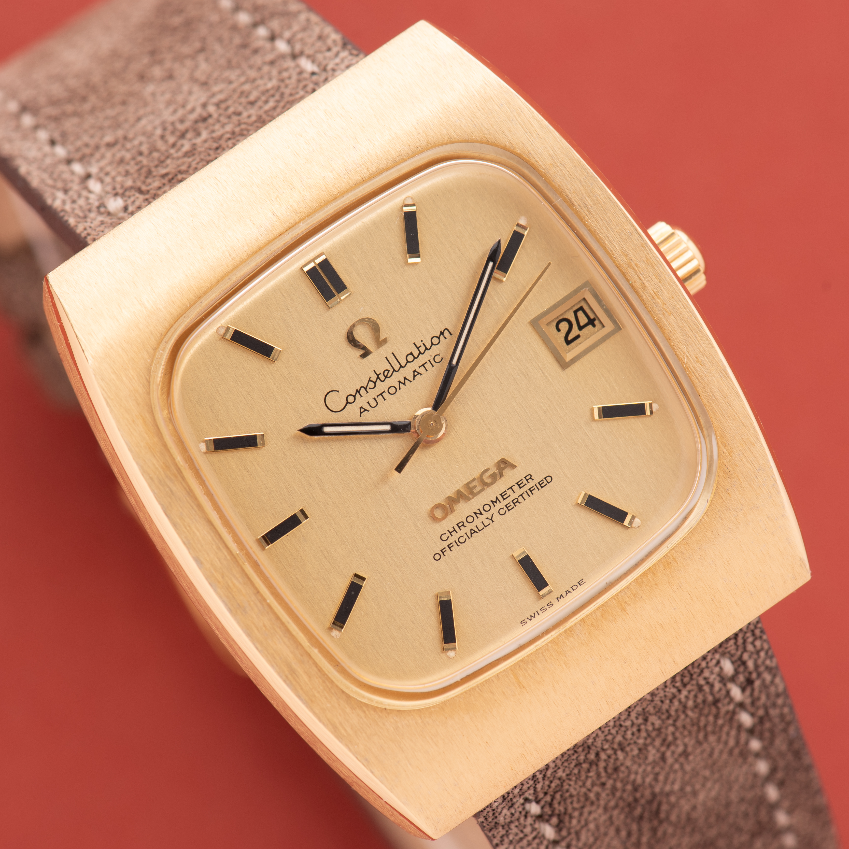 Vue de Omega Constellation Chronometer Tv Case from 1971 réf 166.058-168.044