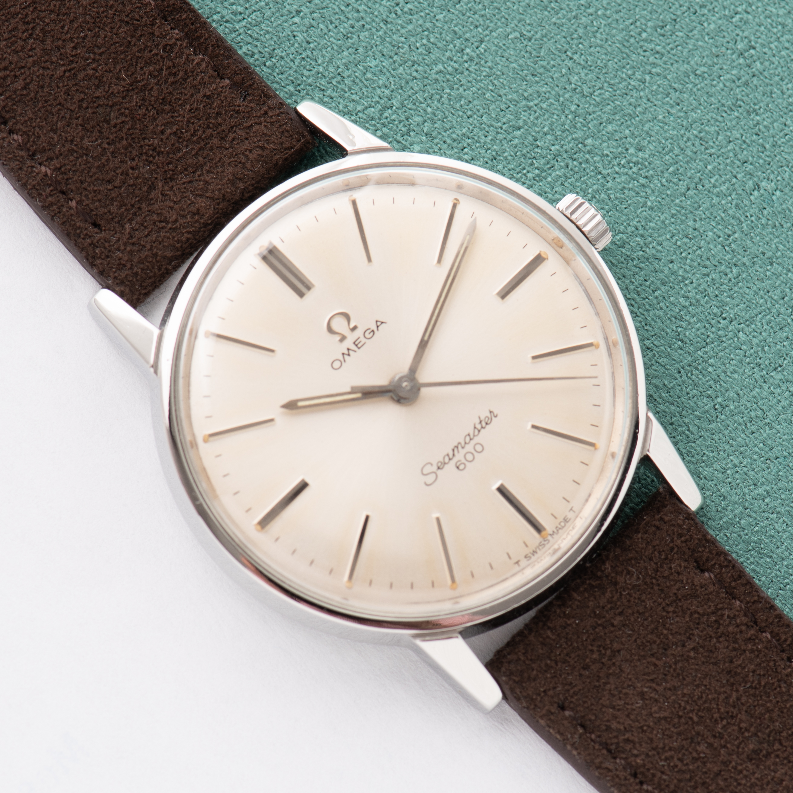 Vue de Omega Seamaster 600 réf 135.011 from 1964