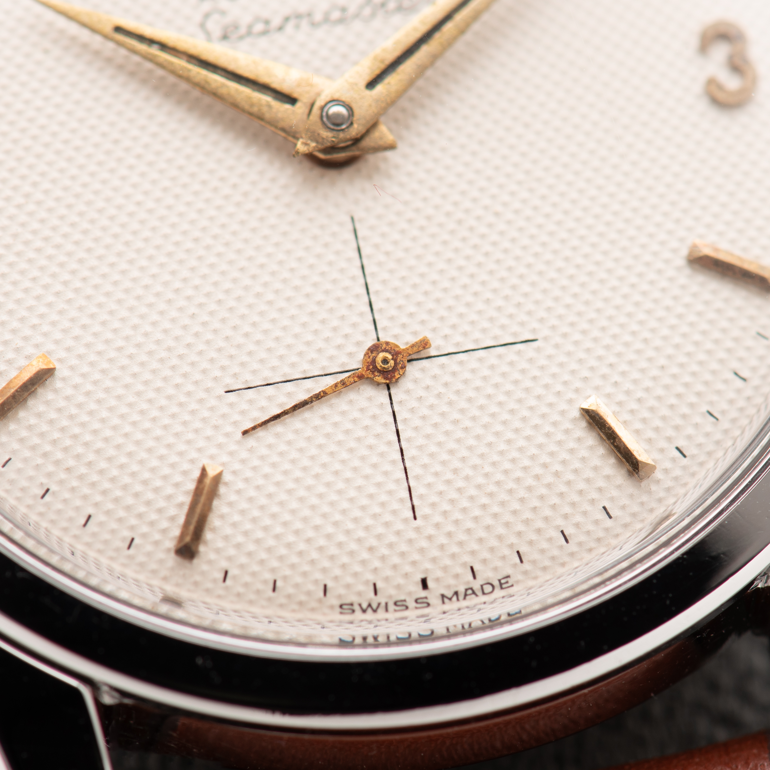 Zicht op Omega Automatic Seamaster HoneyComb Dial réf 2846 2 SC 2848 cal 491 from 1954