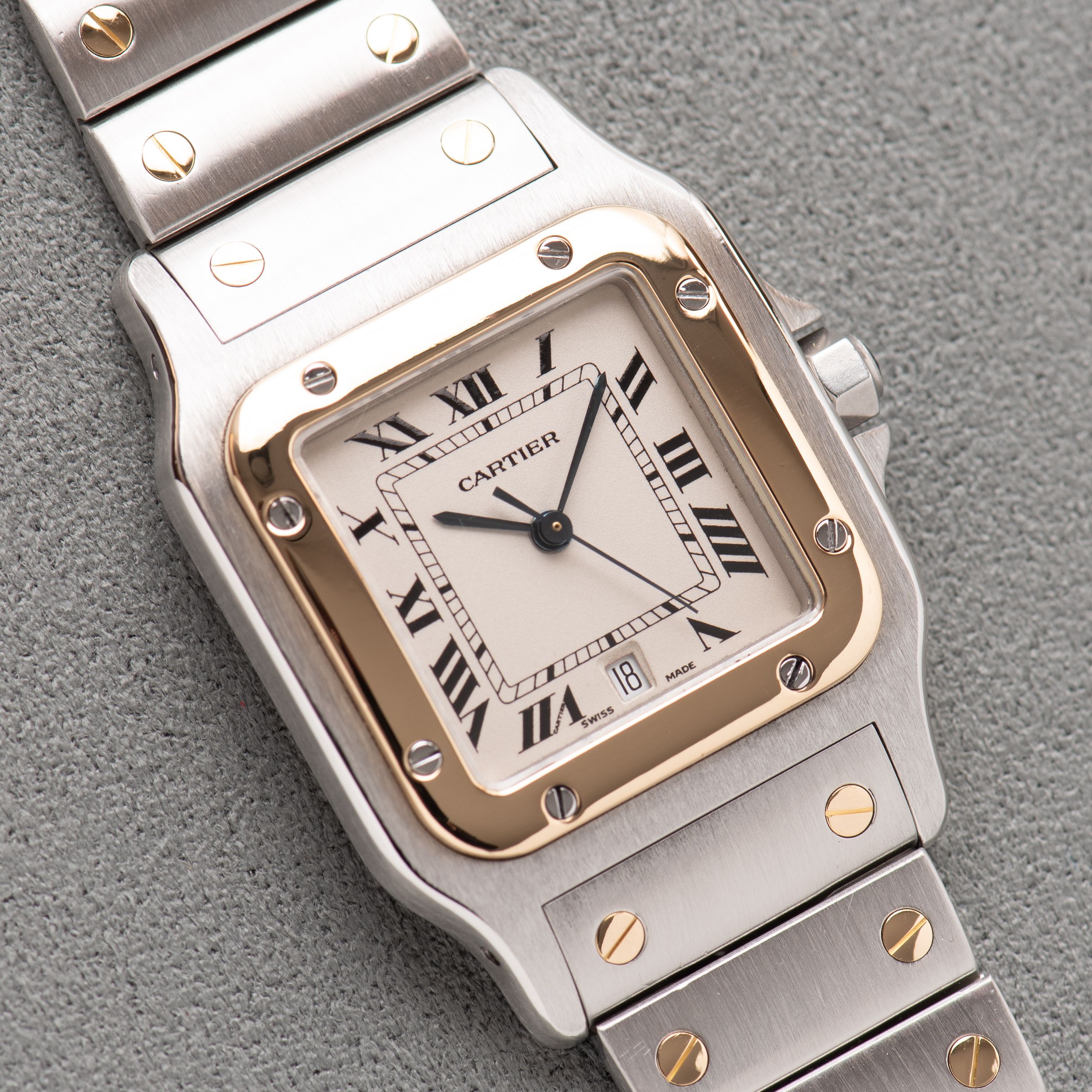 Vue de Cartier Santos Galbée Or/acier réf 187901 from 1987 with papers