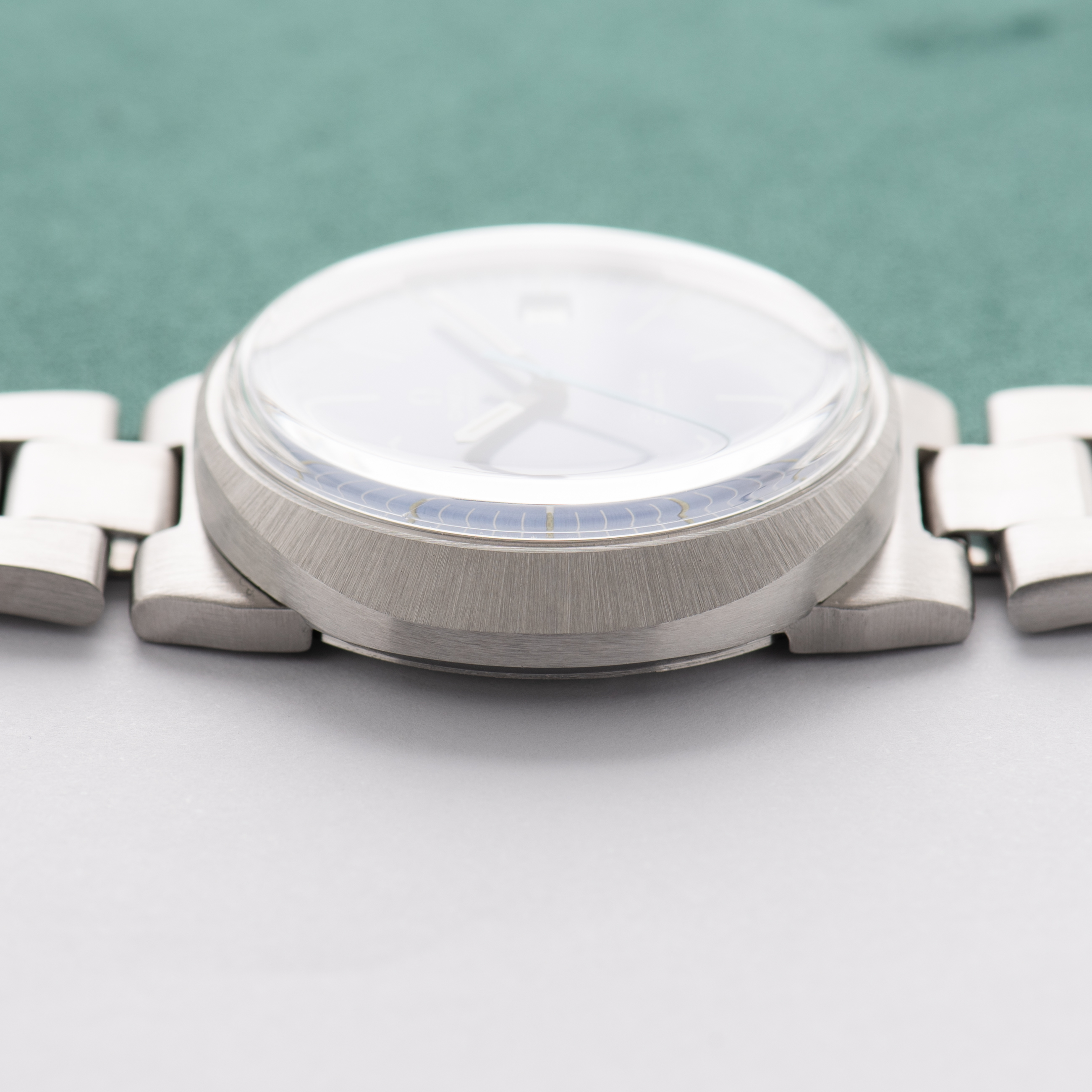 View of Omega Genève Dynamic Automatic Date Blue Dial from 1968 Ref 166.039