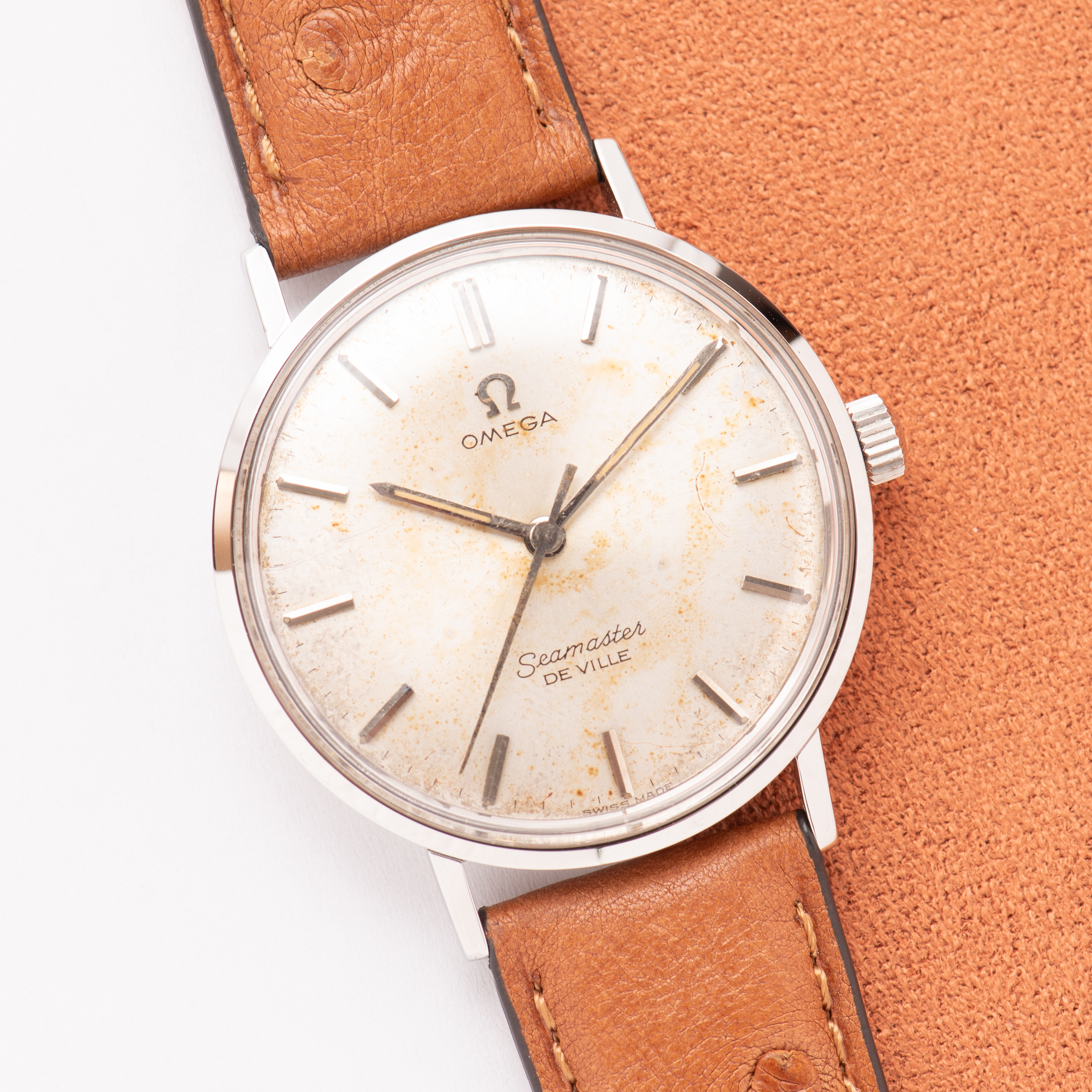 Vue de Omega Seamaster De Ville Silver Patina Dial Réf 14765-1SC from 1962