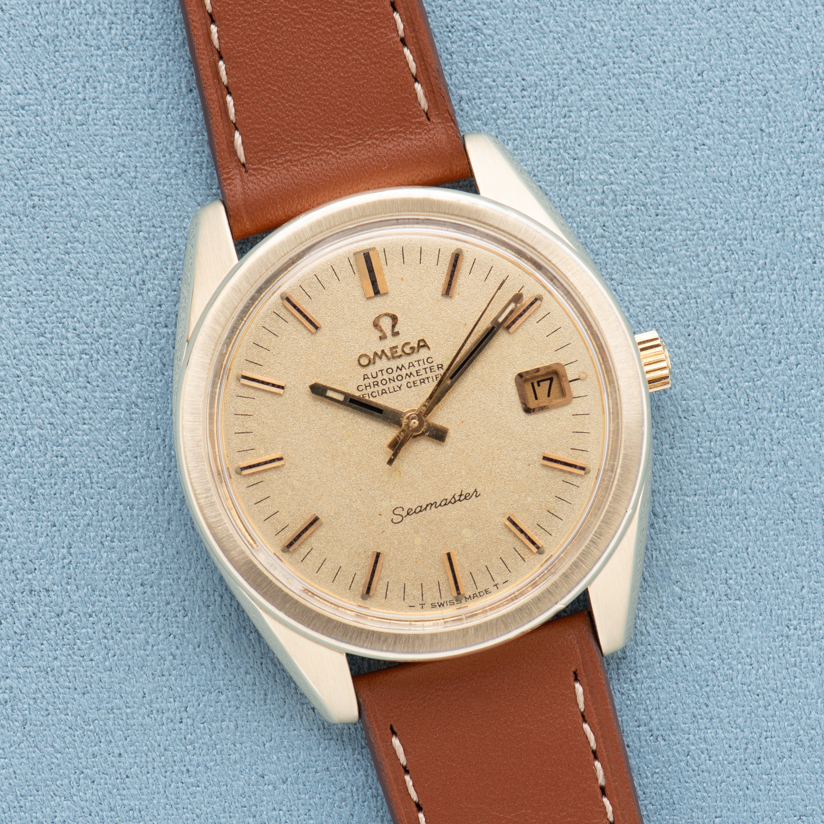 Zicht op Omega Automatic Chronometer Officialy Certified Seamaster ref 168.022/166.028