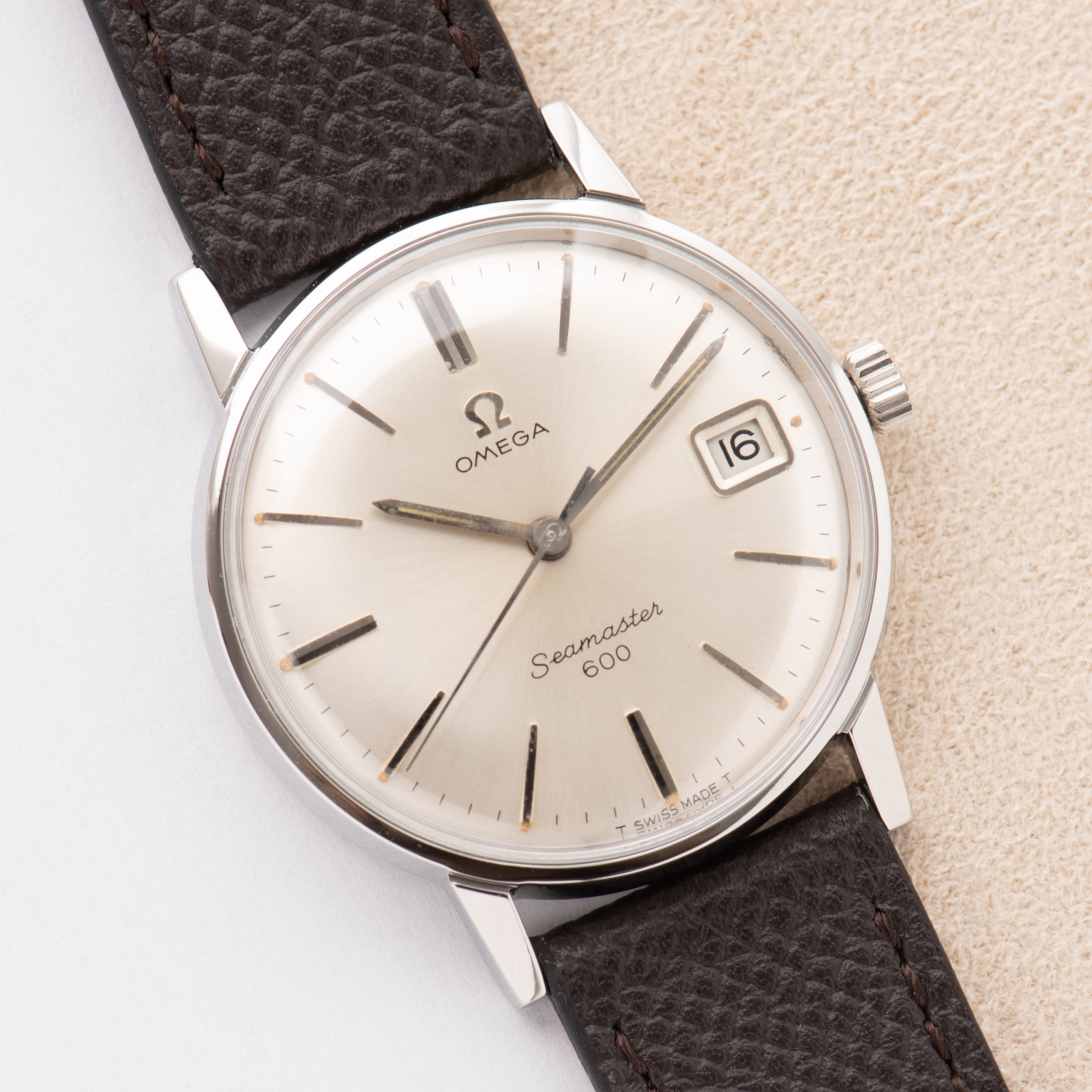 Vue de Omega Seamaster 600 Réf 136.011 from 1964