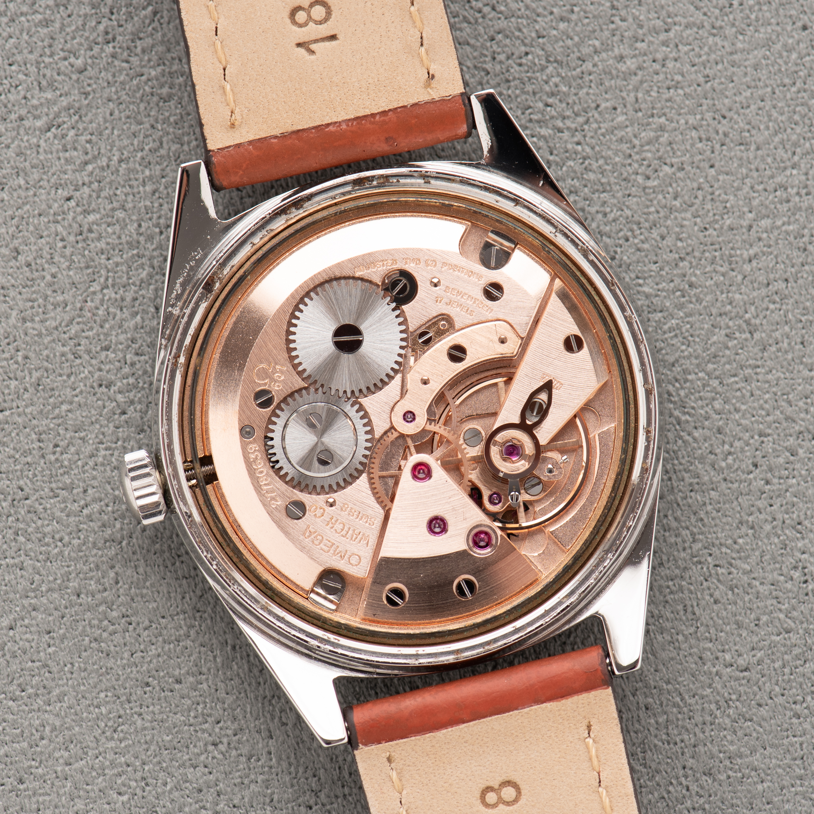 View of Omega Genève « Cream Dial » – Réf. 135.041 – 1968