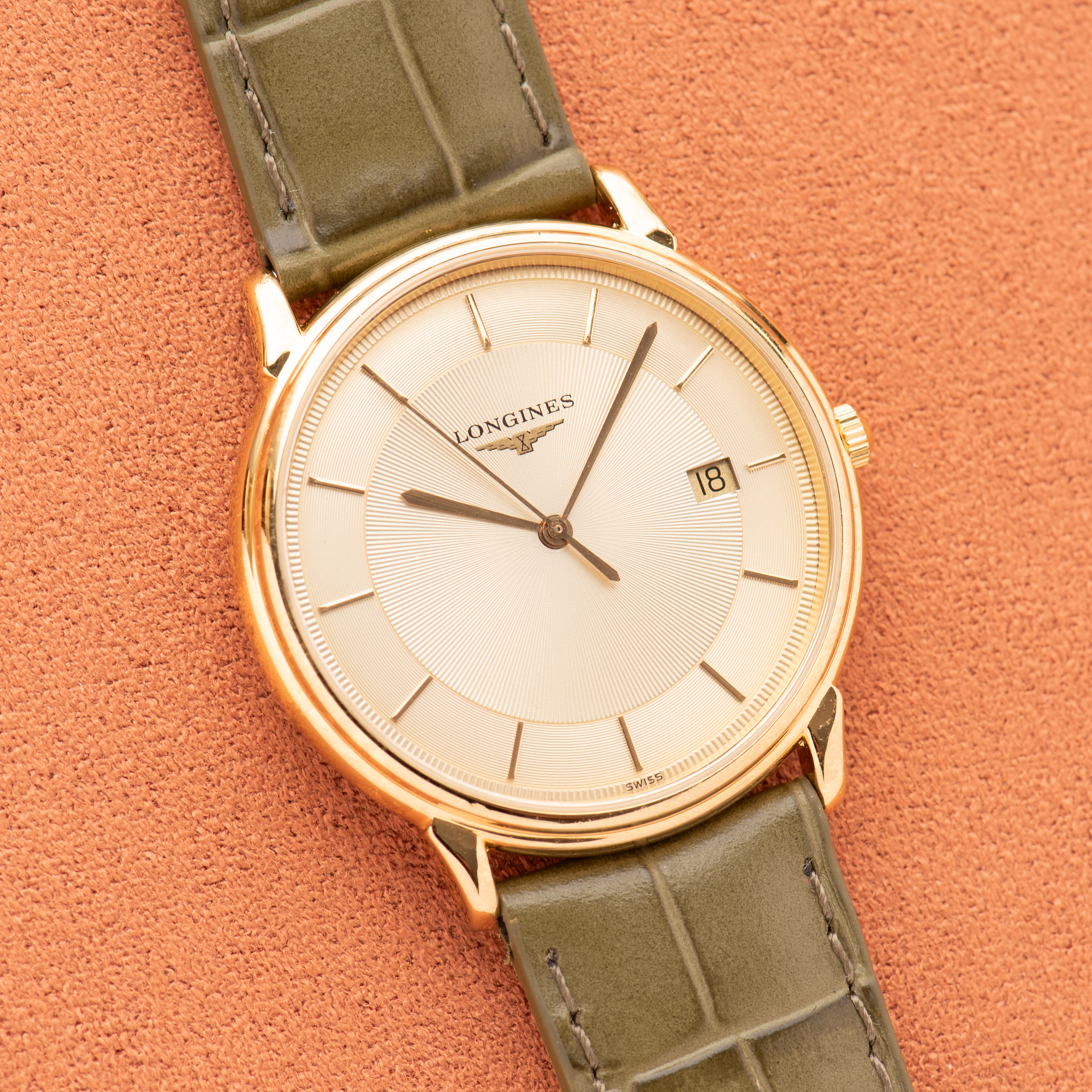 View of La Grande Classique Quartz Gold Plated – Ref. L4.677.2 – Circa 1990