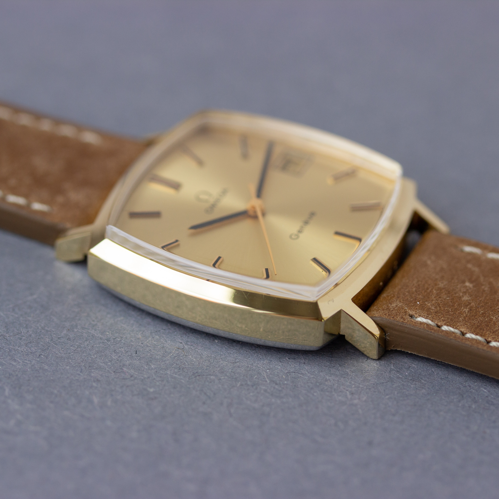 View of Omega Geneva ref 132.0052 cal 1030