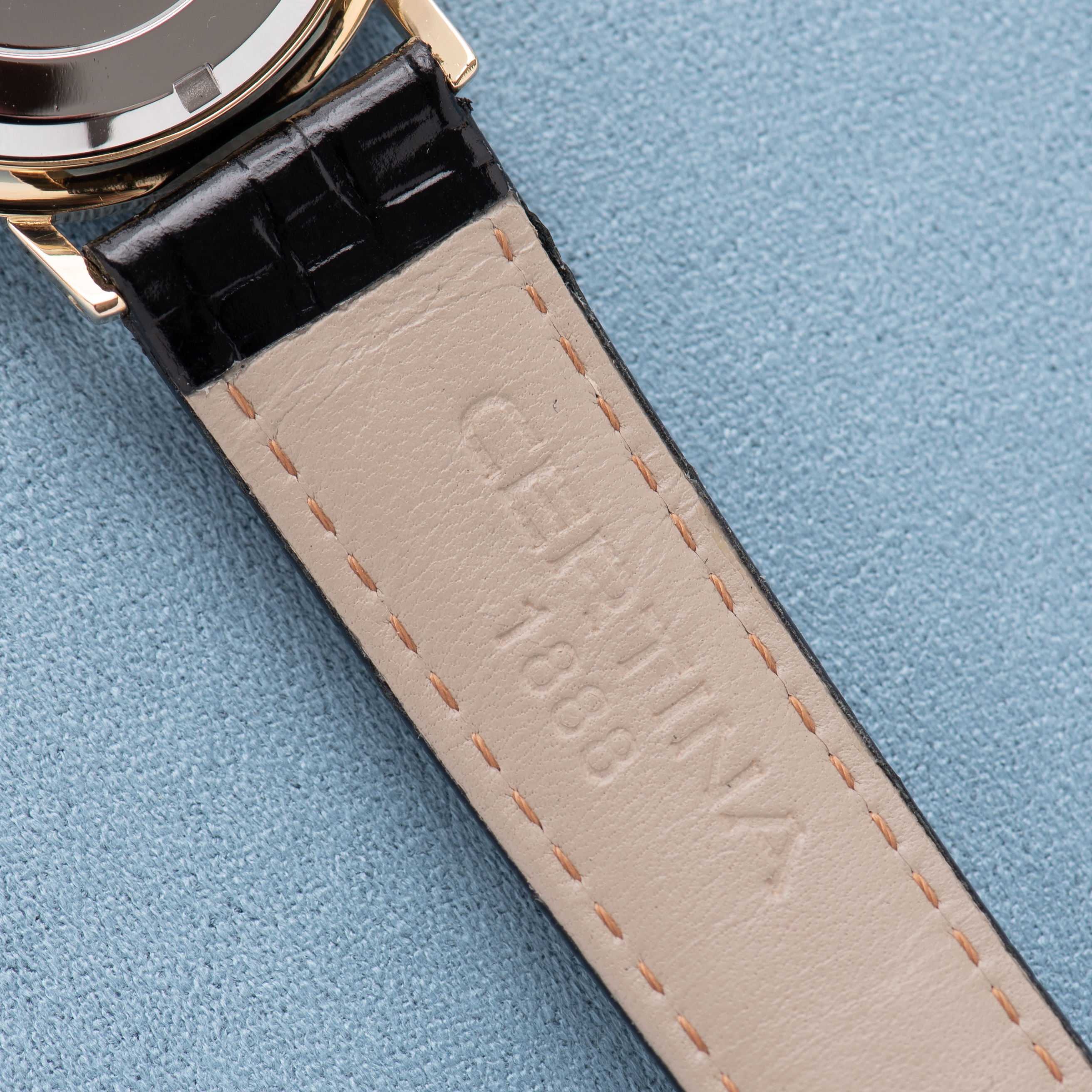 Vue de Certina Automatic Blue Ribbon Gold Capped/Steel from 1970 réf 5606 103