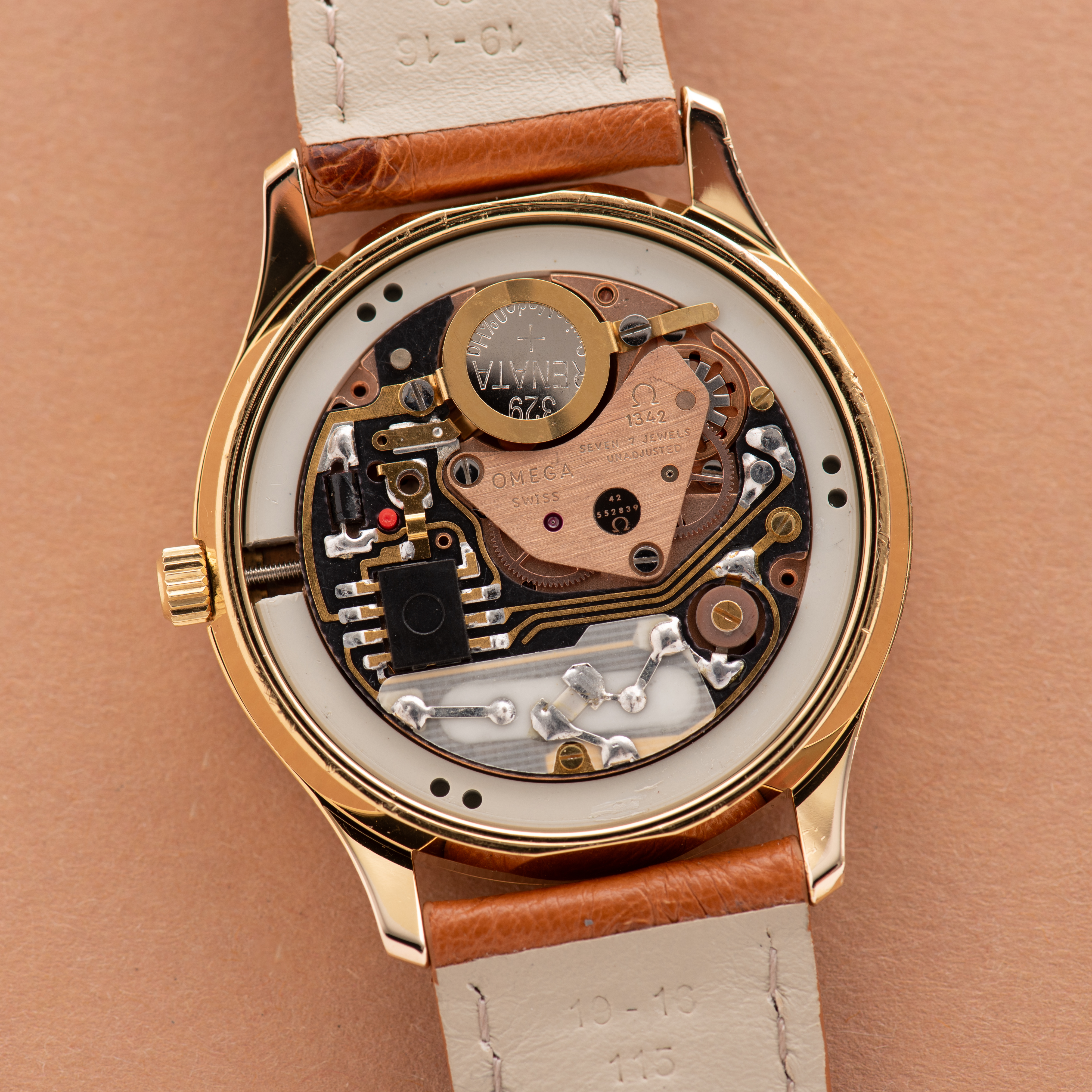 View of Omega Seamaster Quartz from 1979 cal 1342 Réf 196.0106