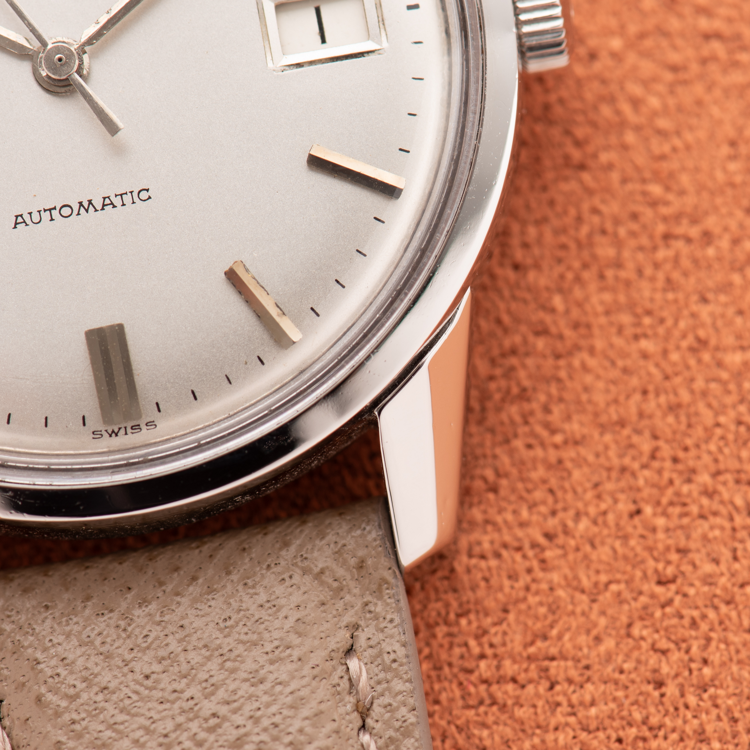 View of IWC International Watch Co Schaffhausen Automatic Silver Dial cal 8541B réf R810