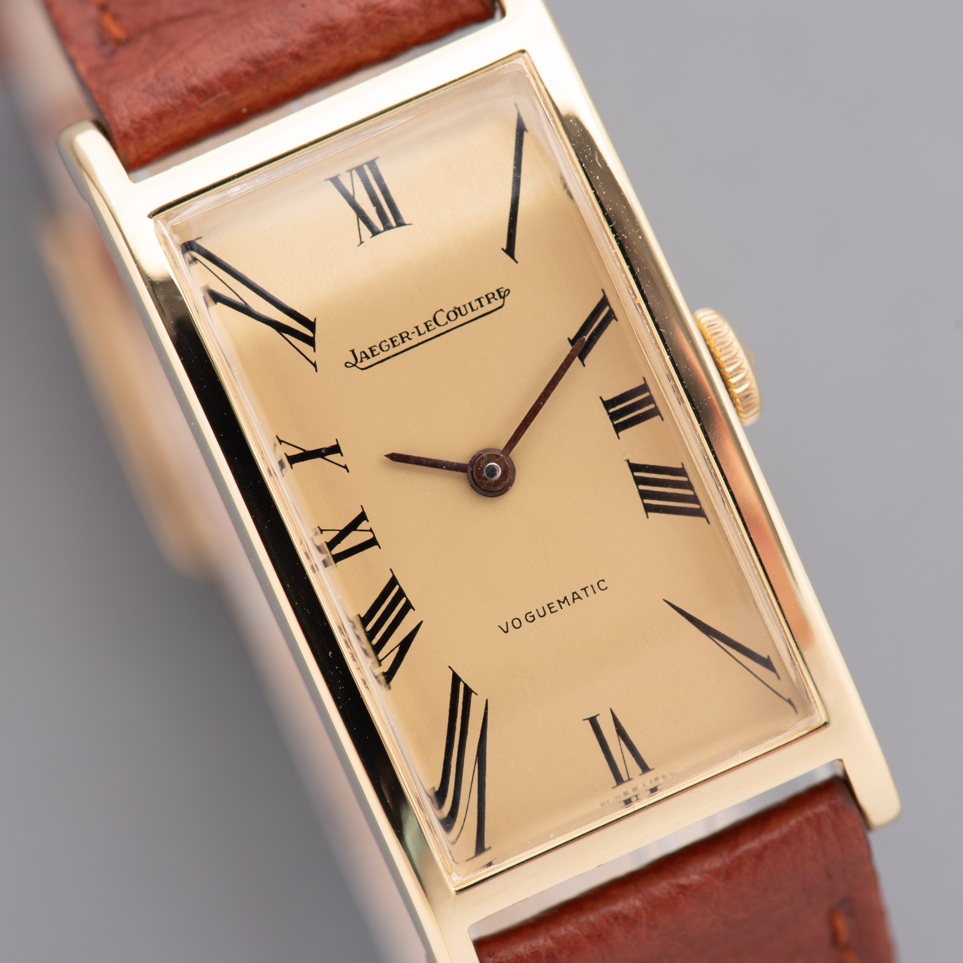 Zicht op Jaeger-LeCoultre Voguematic goud 18k 0,750 ref 22004