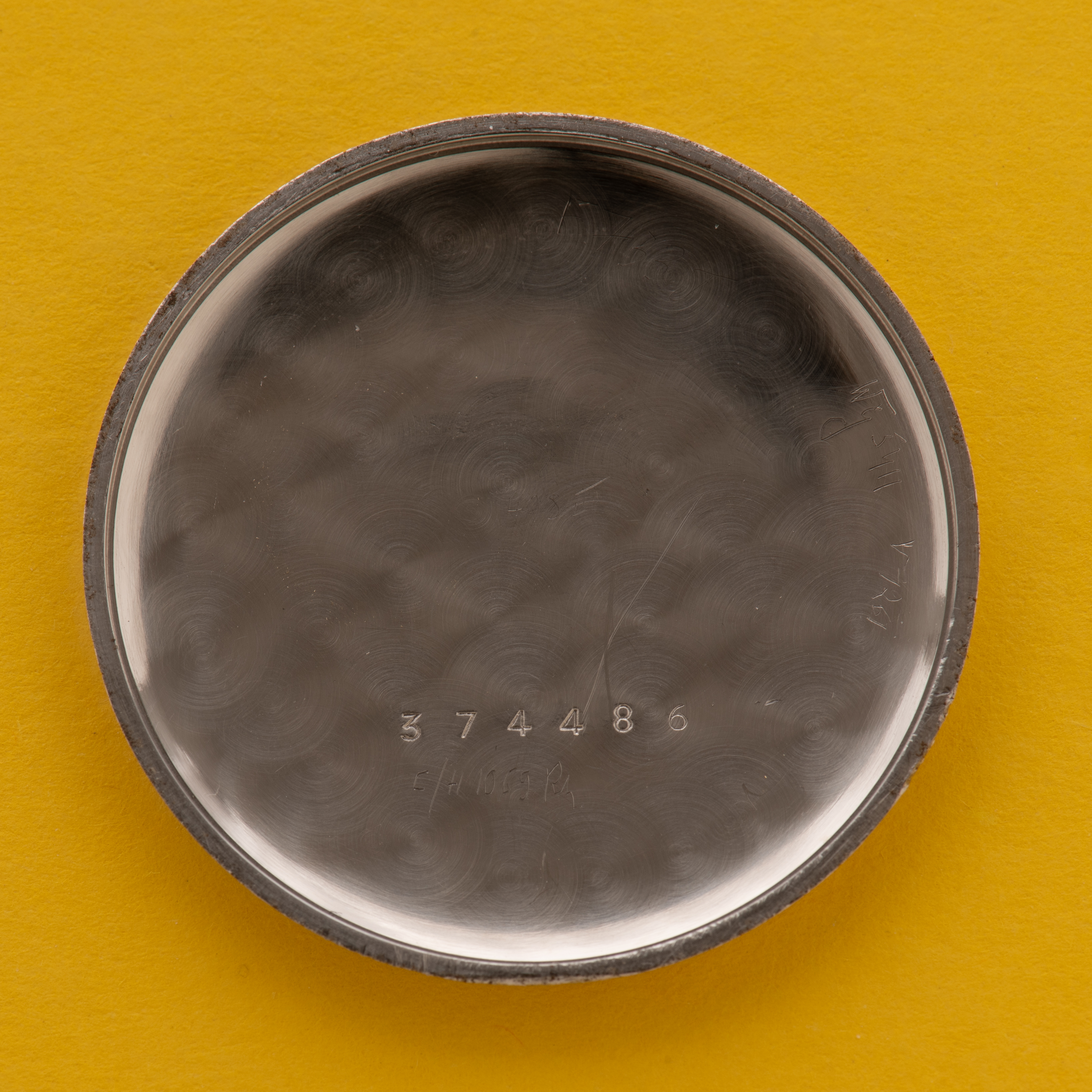 Vue de Baume & Mercier Genève Incabloc mécanique