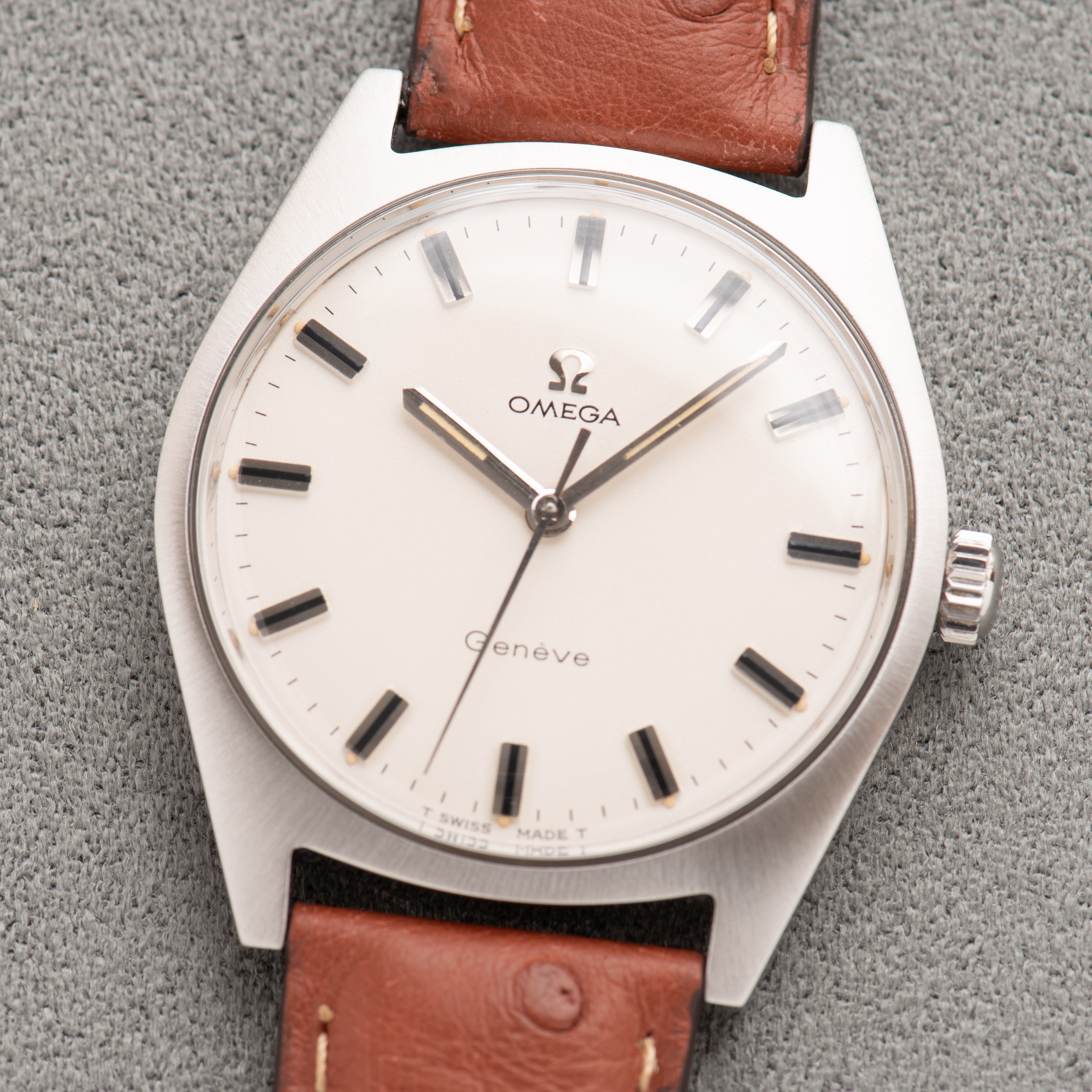 View of Omega Genève « Cream Dial » – Réf. 135.041 – 1968