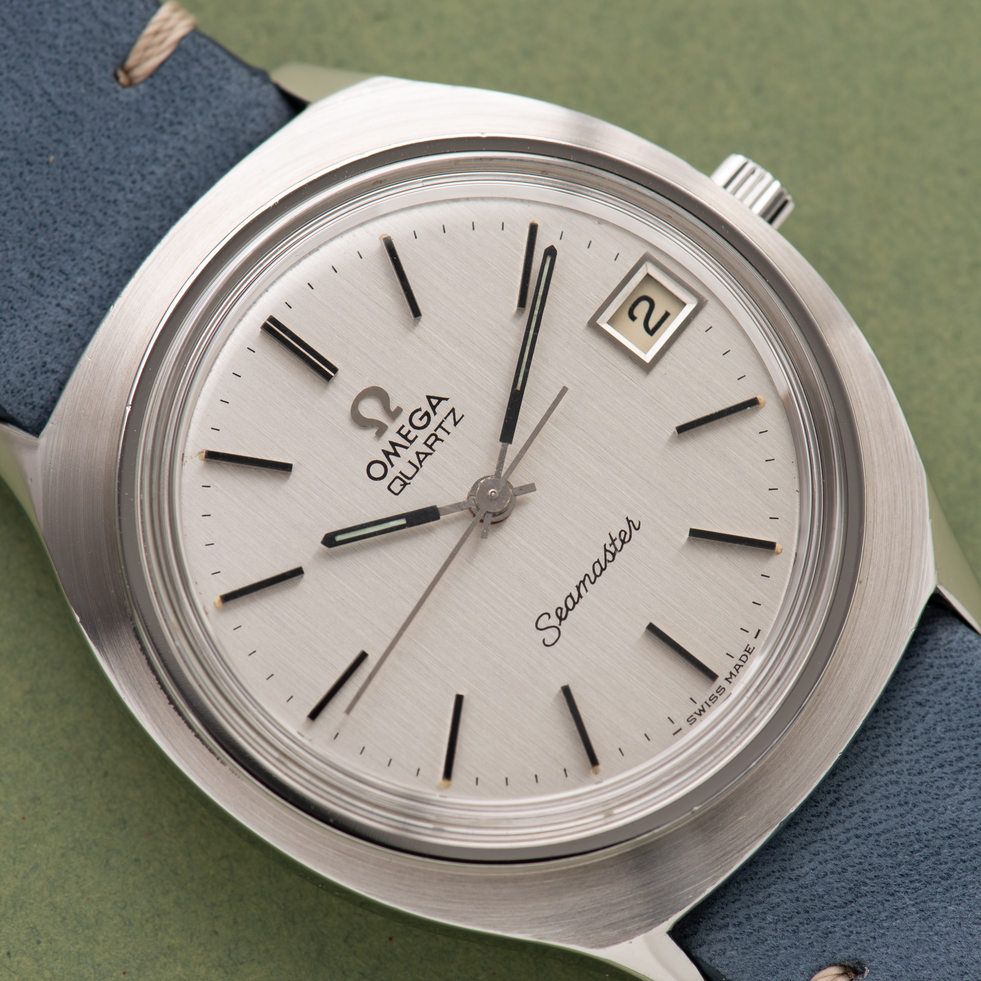 Vue de Omega Quartz Seamaster Silver dial réf 196.0072 from 1977