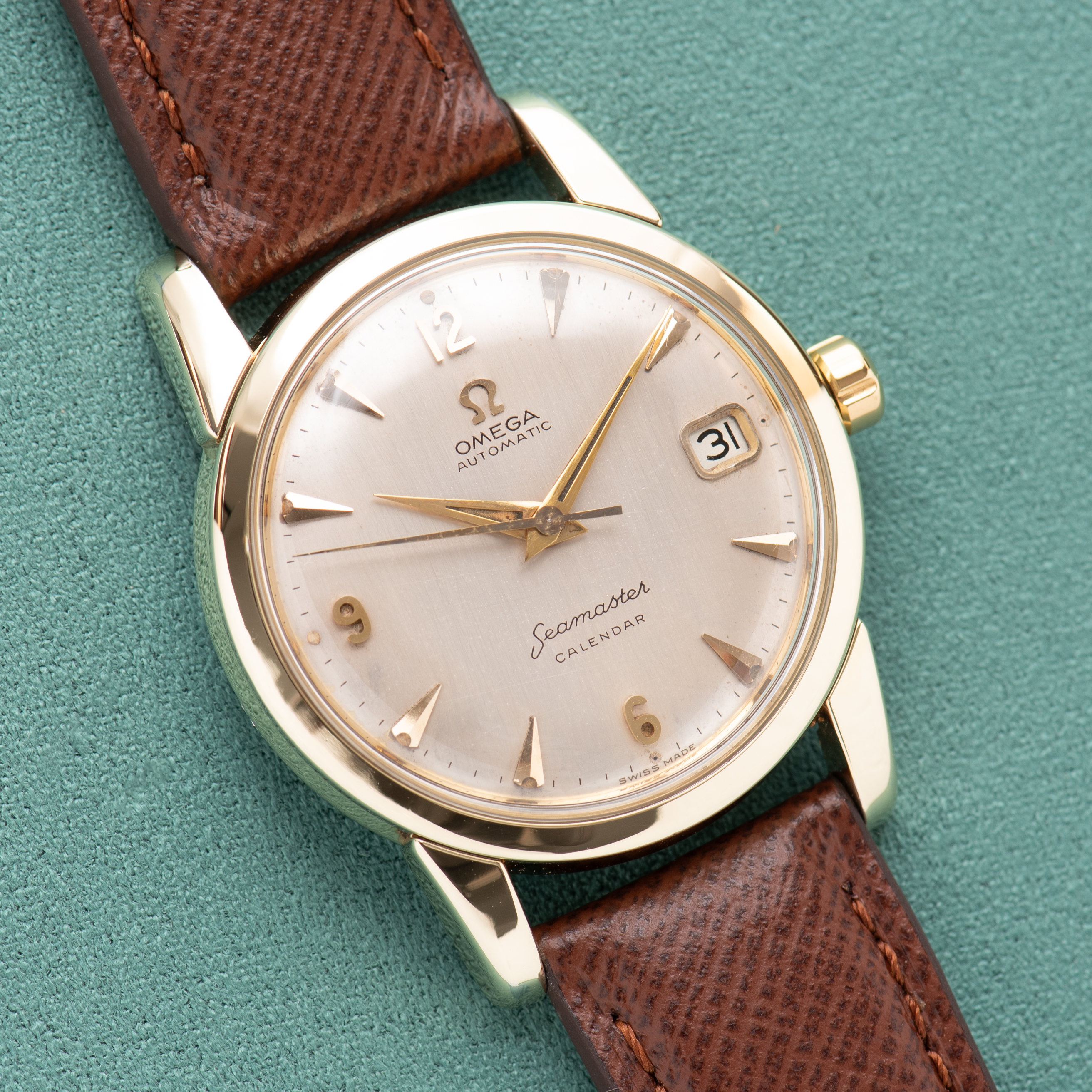 Vue de Omega Automatic Seamaster Calendar Réf 2849 6SC from 1958