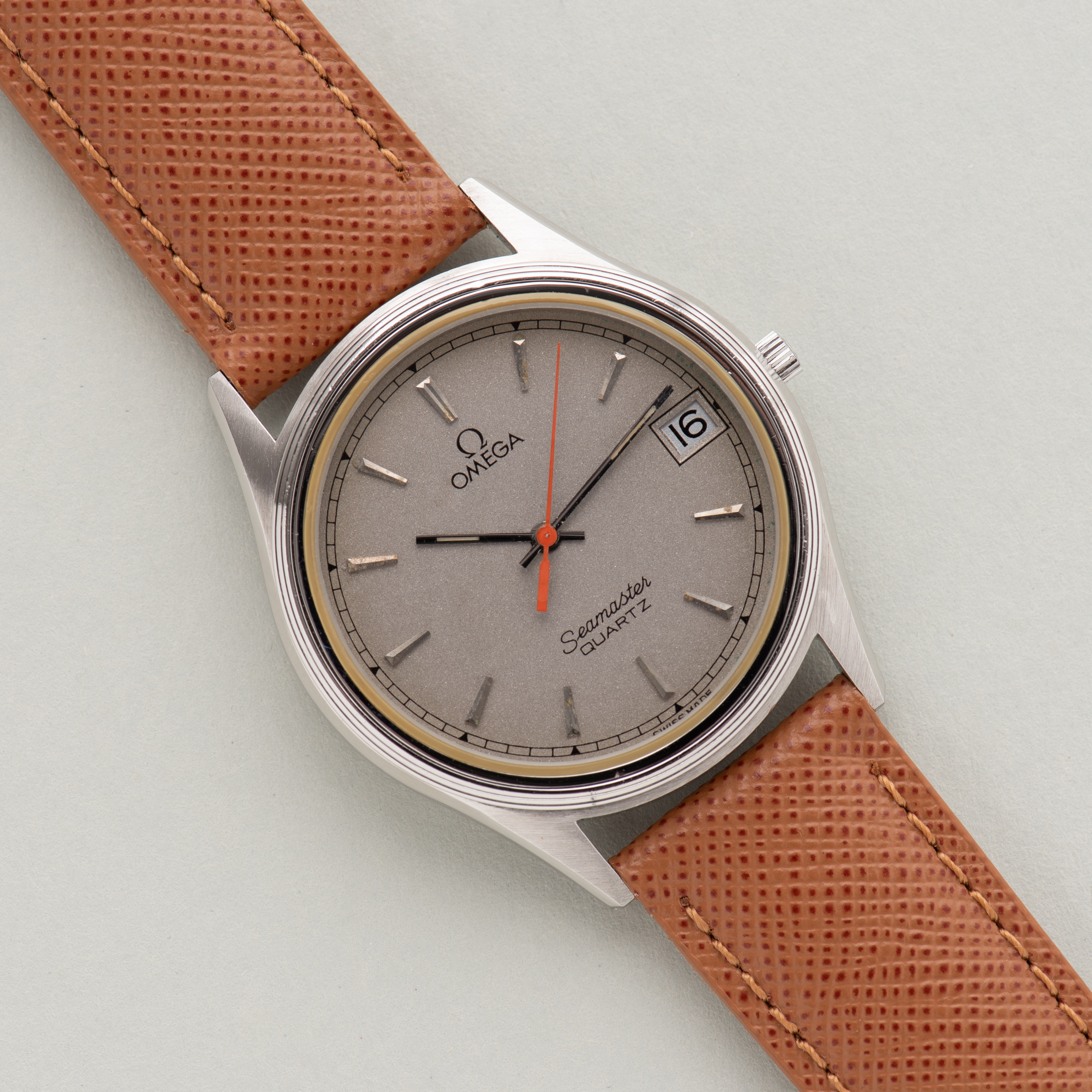 View of Omega Seamaster Quartz Date Réf 196.0217 cal 1332 from 1982