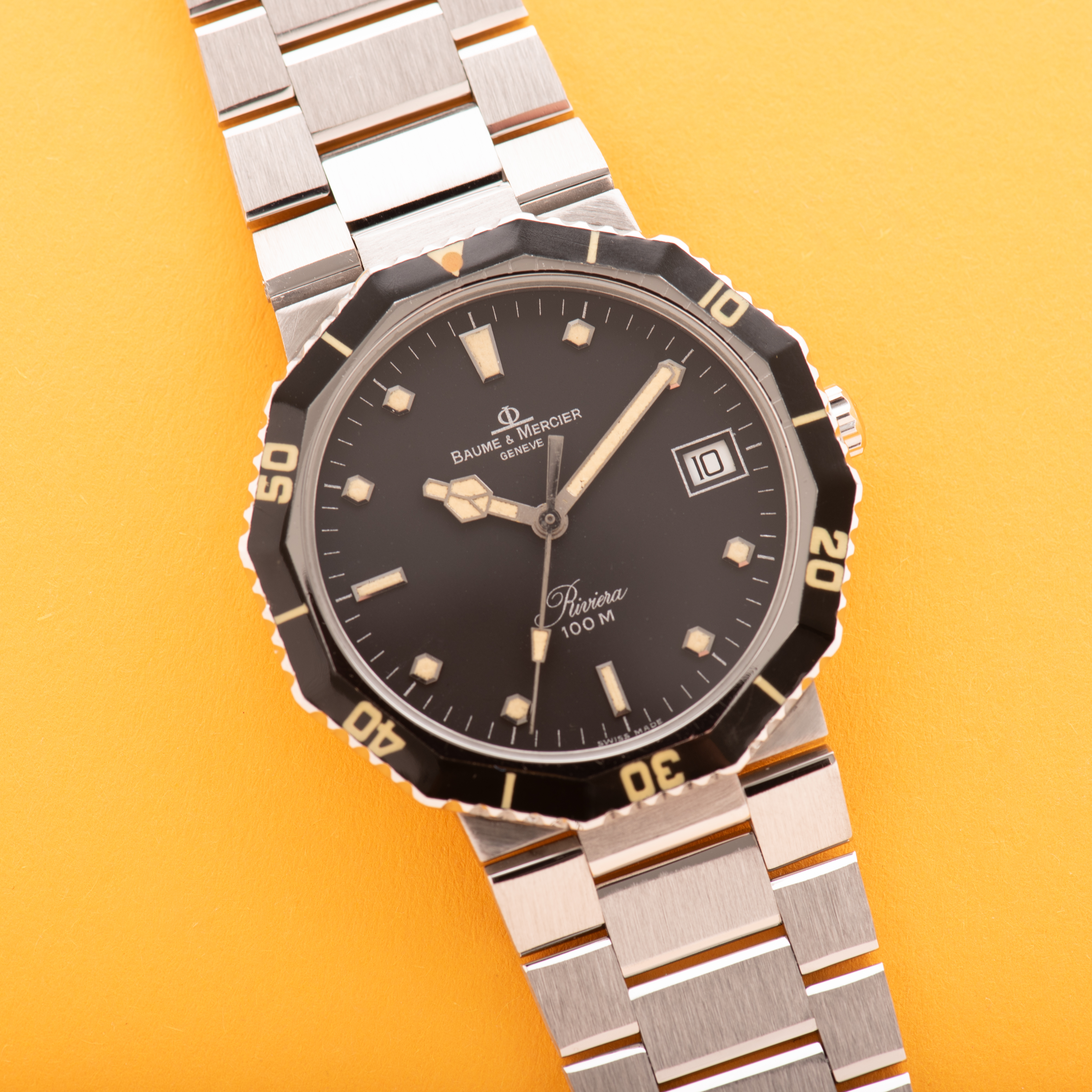 Zicht op Baume & Mercier Genève Riviera 100m Ref 4002