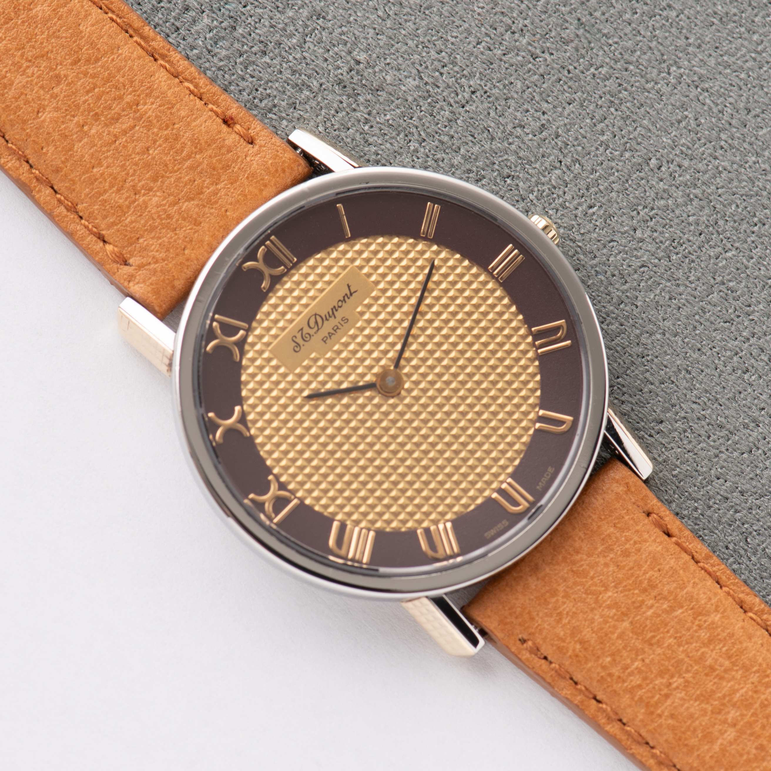Zicht op ST Dupont Paris Quartz Gold/steel ref 199.11.5 vanaf 1990