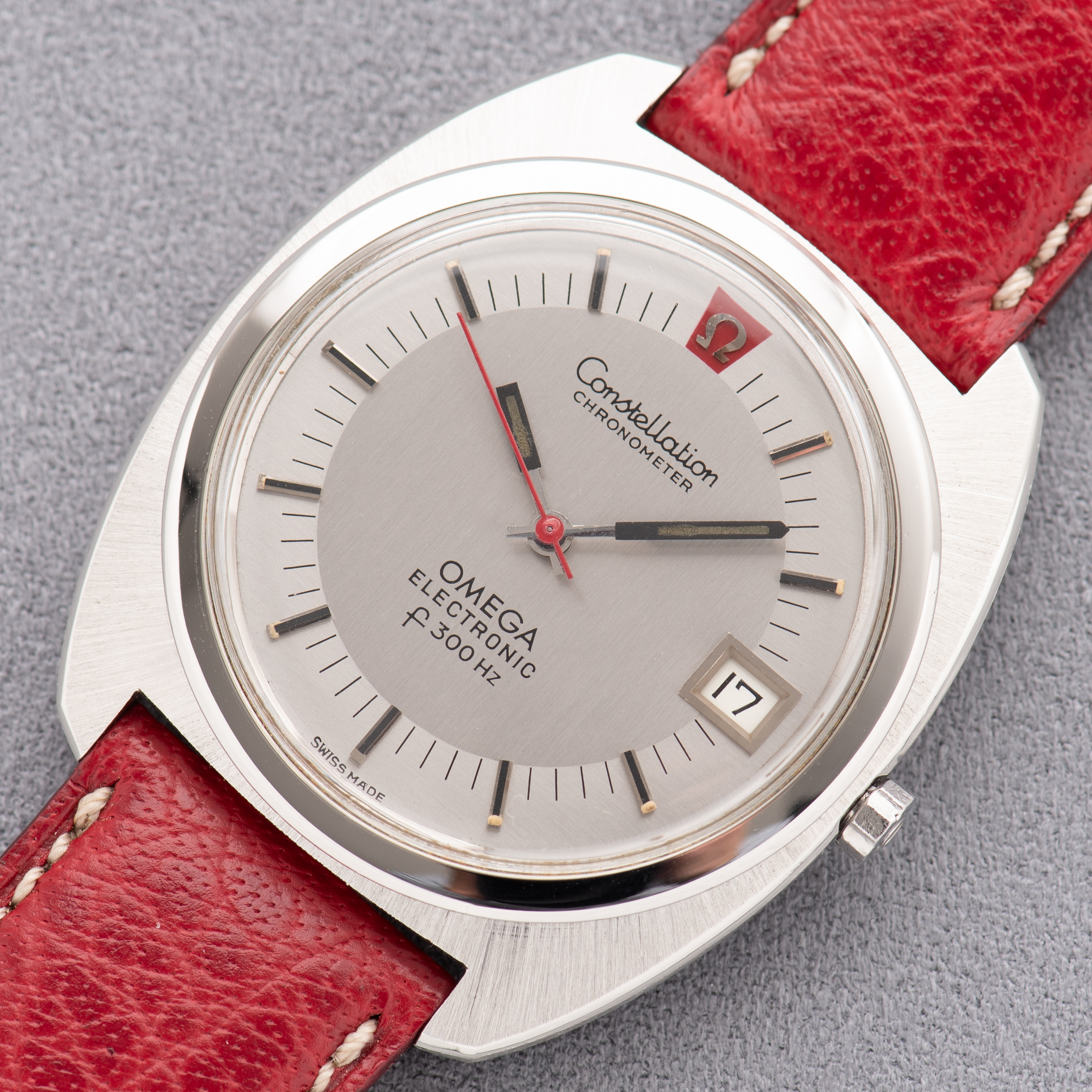 Vue de Omega Constellation Chronometer Electronic F300Hz from 1970 Ref 198.002