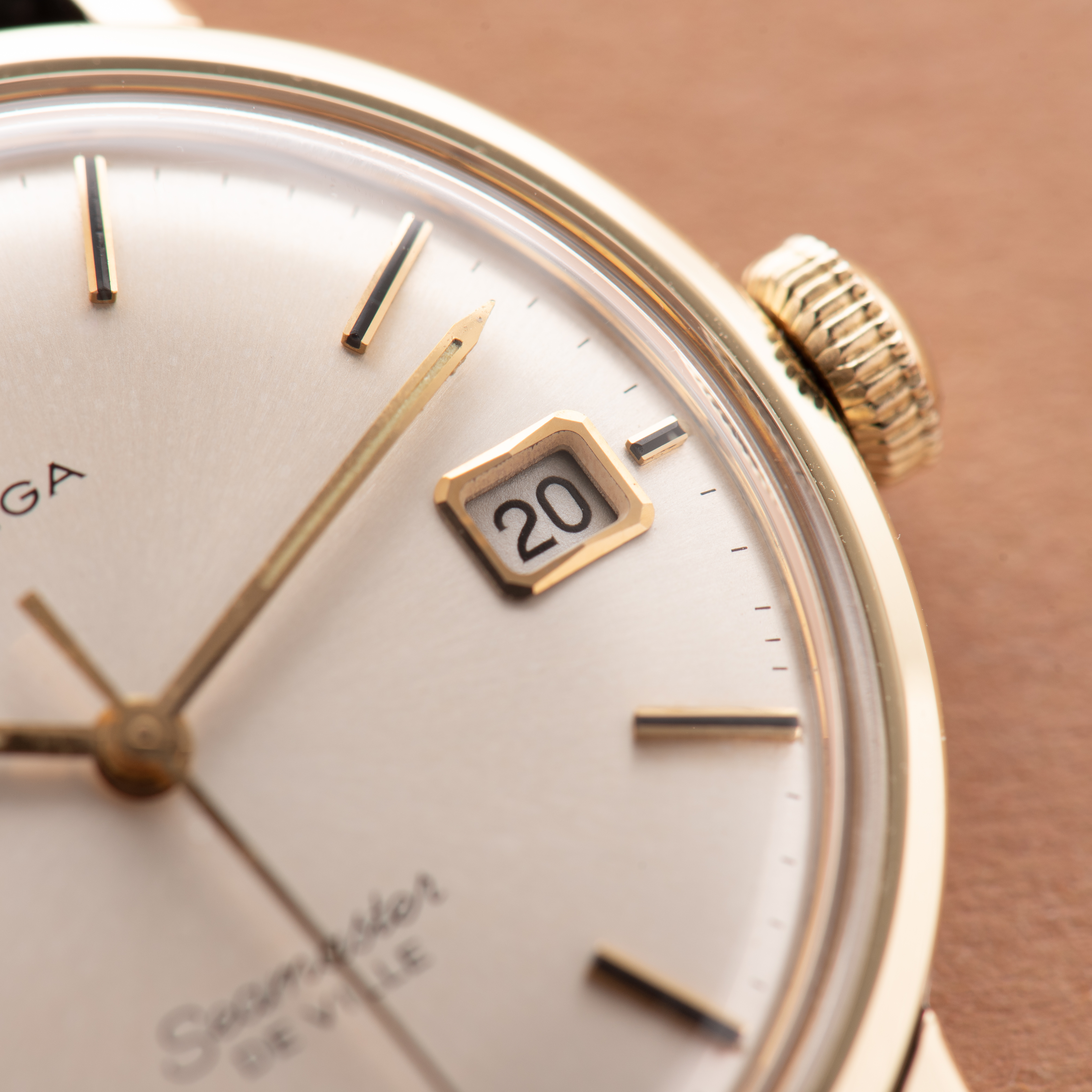 Vue de Omega Seamaster De Ville Date Gold/Steel Réf 136.020 from 1964