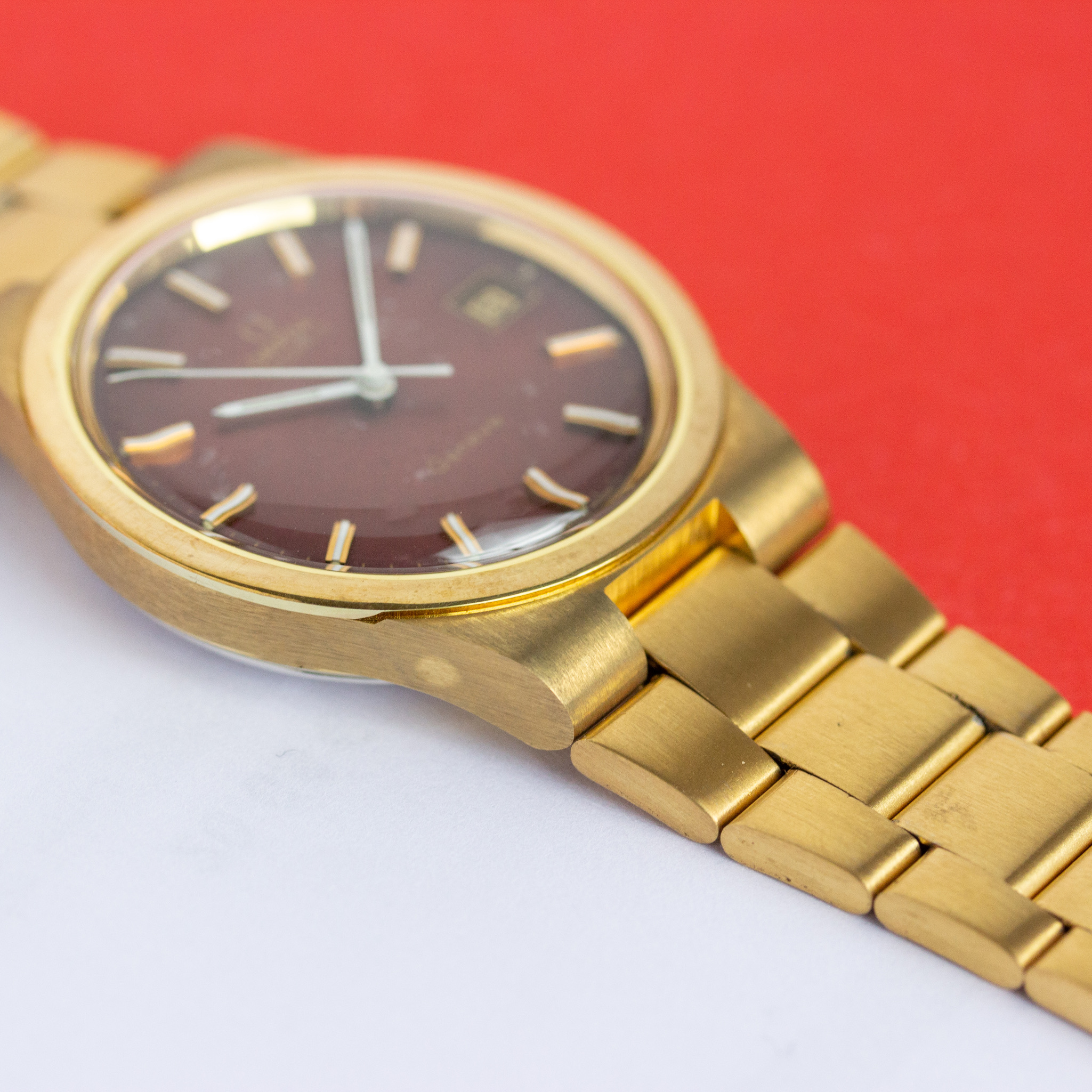 View of Omega Automatic Genève réf 166.0173 cal 1012