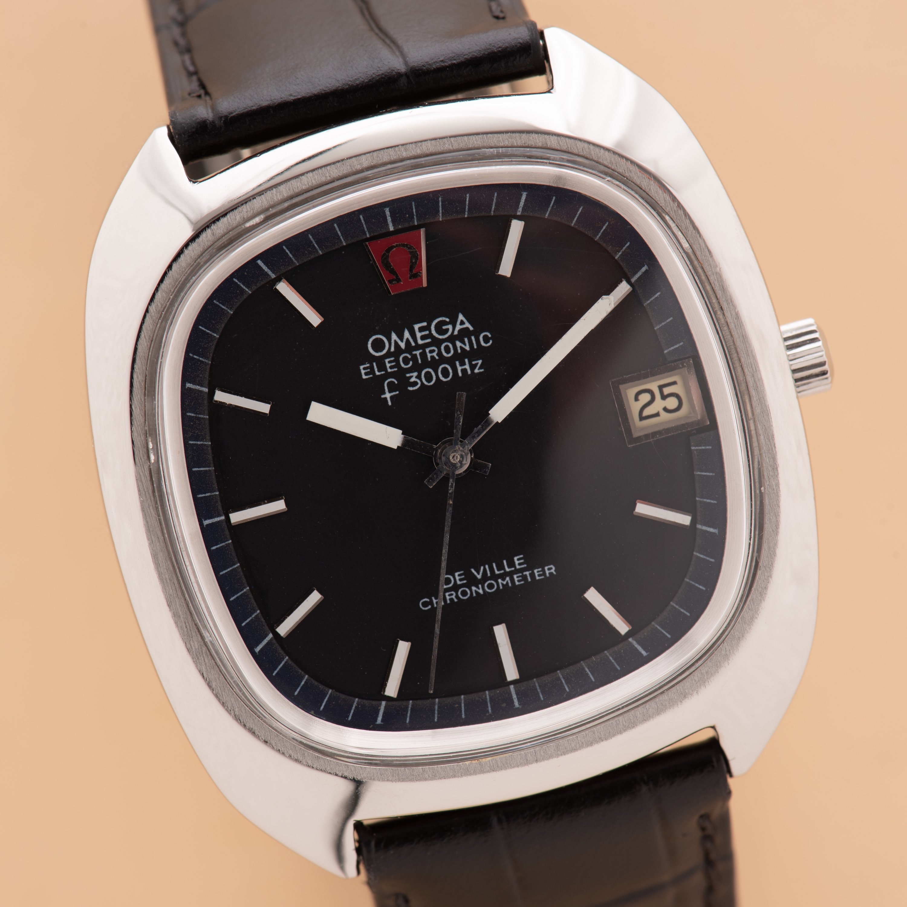 Vue de Omega Electronic F300Hz De Villle Chronometer réf 198.0035