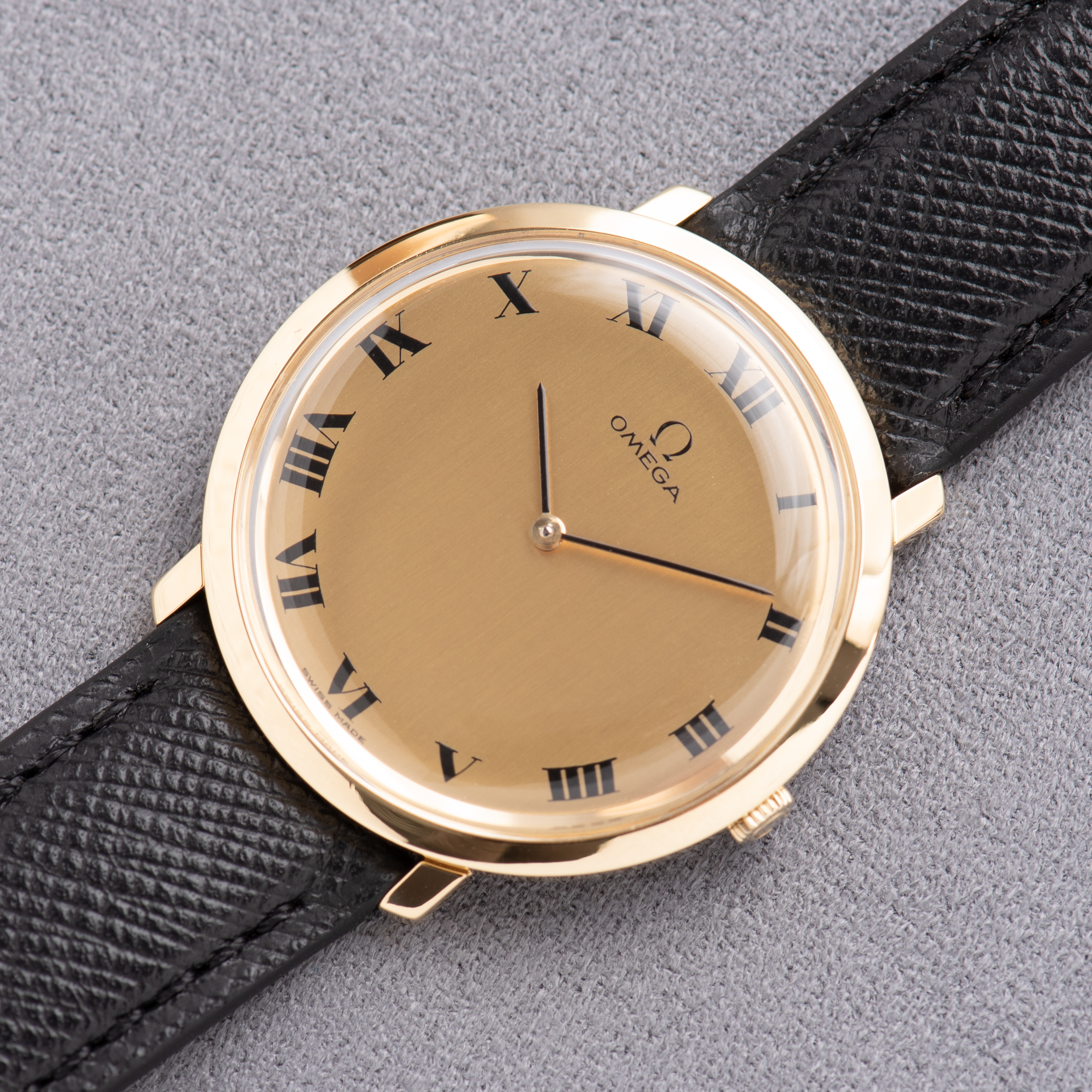 View of Omega De Ville Mécanique Gold 18k from 1966 Réf 111.067