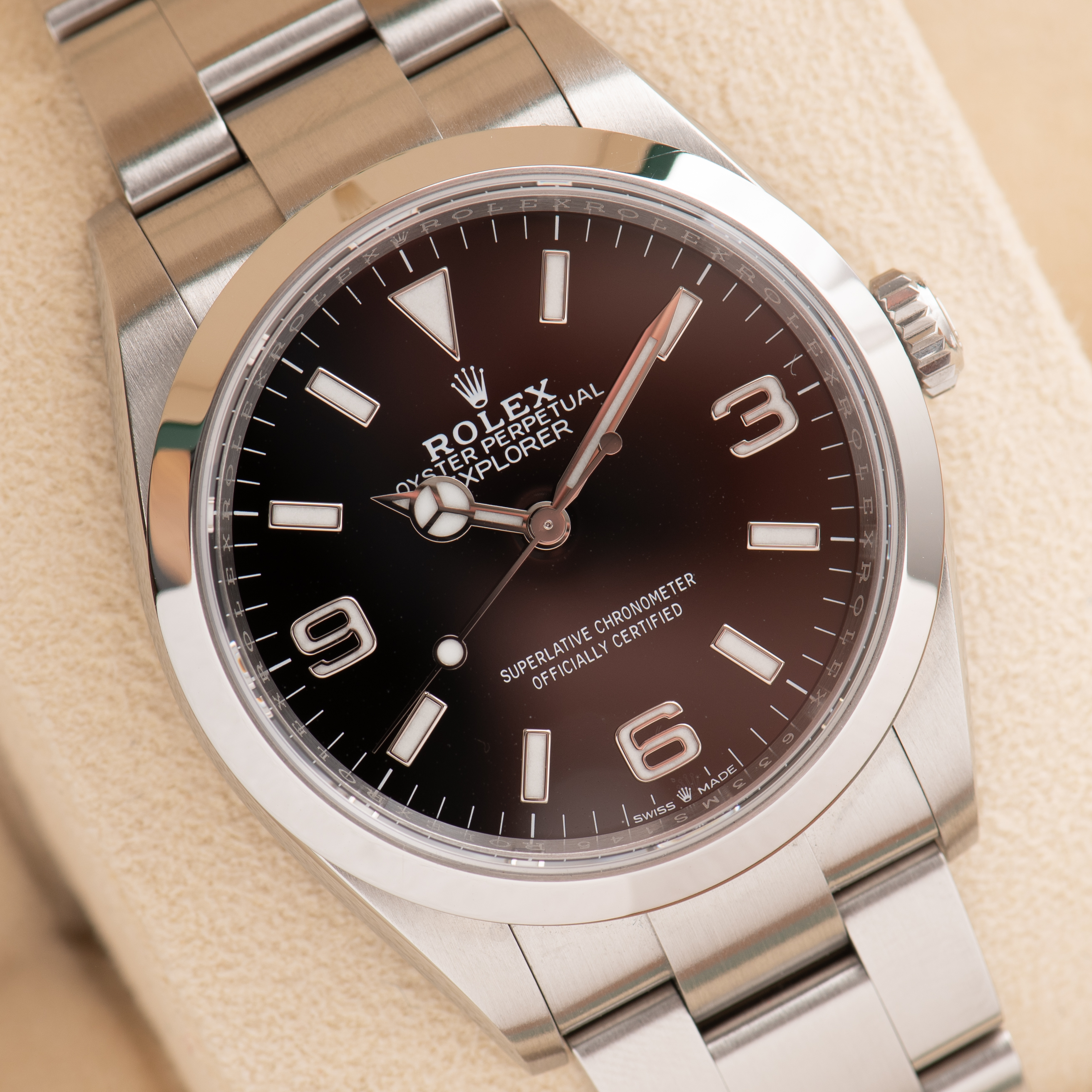 Vue de Rolex Explorer I Black dial réf 124270 from 2023 (LIKE NEW)