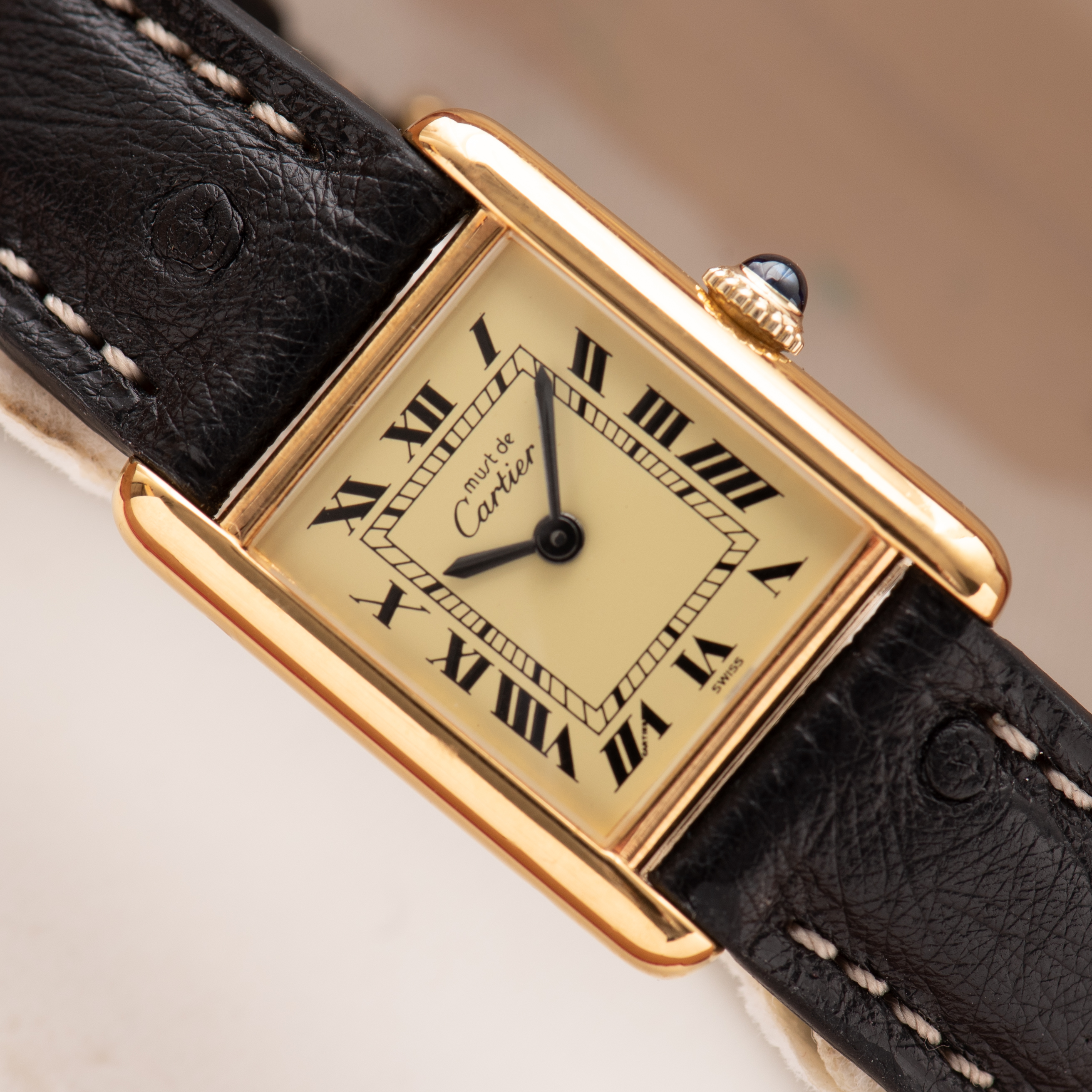 Zicht op Cartier Must by Tank Vermeil Roman Lemon Dial PM FULL SET van 1978