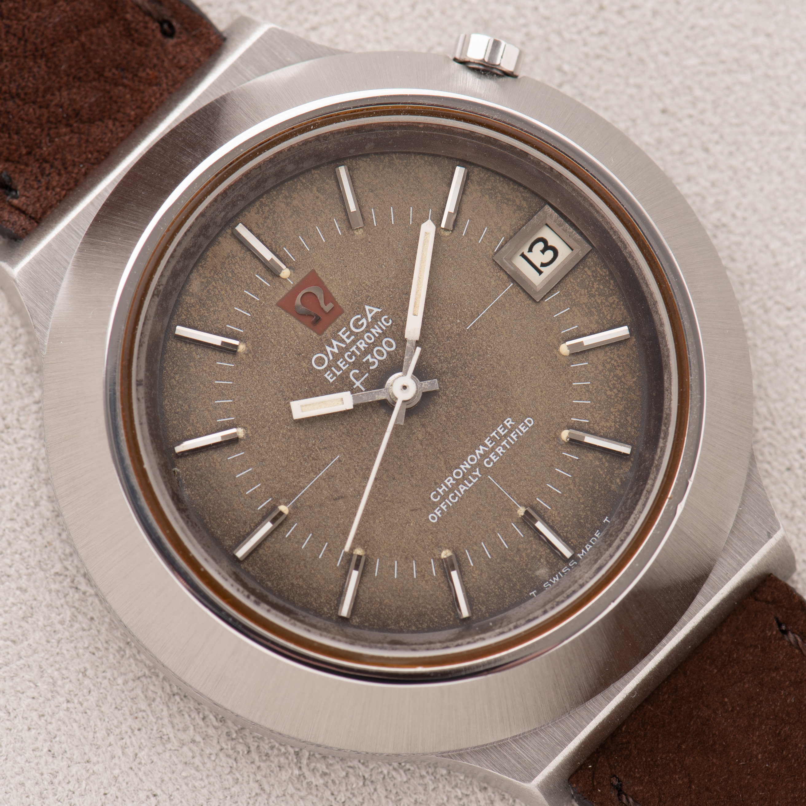 Vue de Omega Electronic F300 Chronometer Patina dial Réf 198.012 from 1972