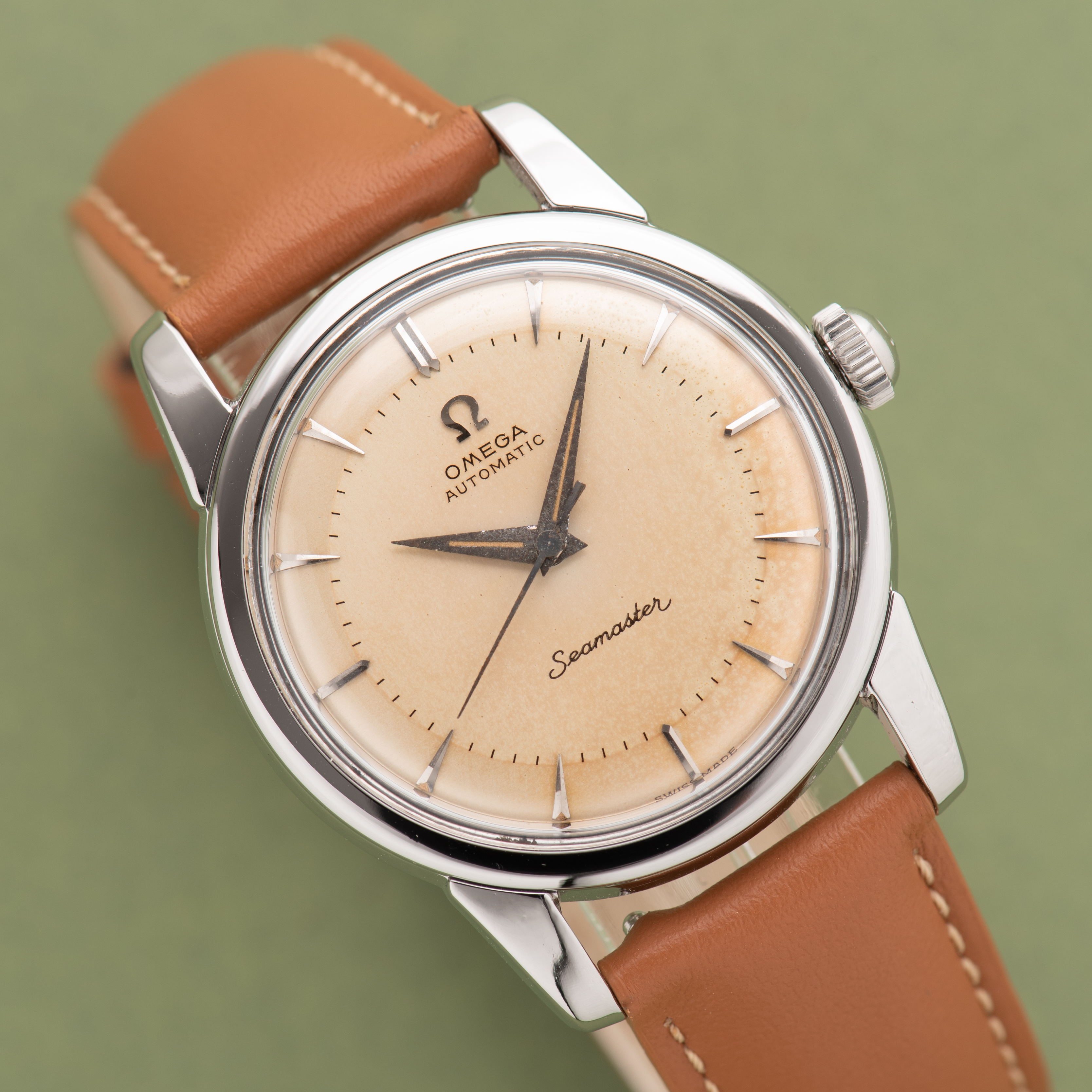 Zicht op Omega Seamaster Patina Beefy Lugs ref 2767-5 SC cal 354 vanaf 1954