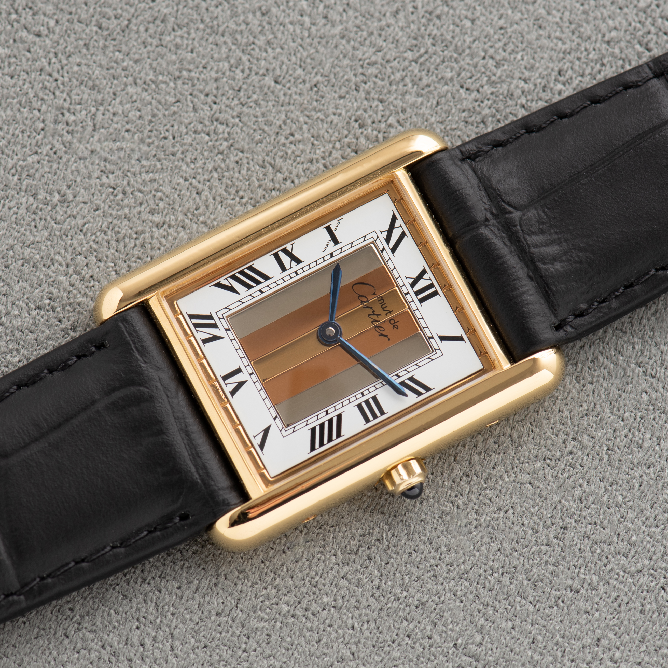 Vue de Cartier Tank De Must Vermeil GM Trinity dial from 1980-90