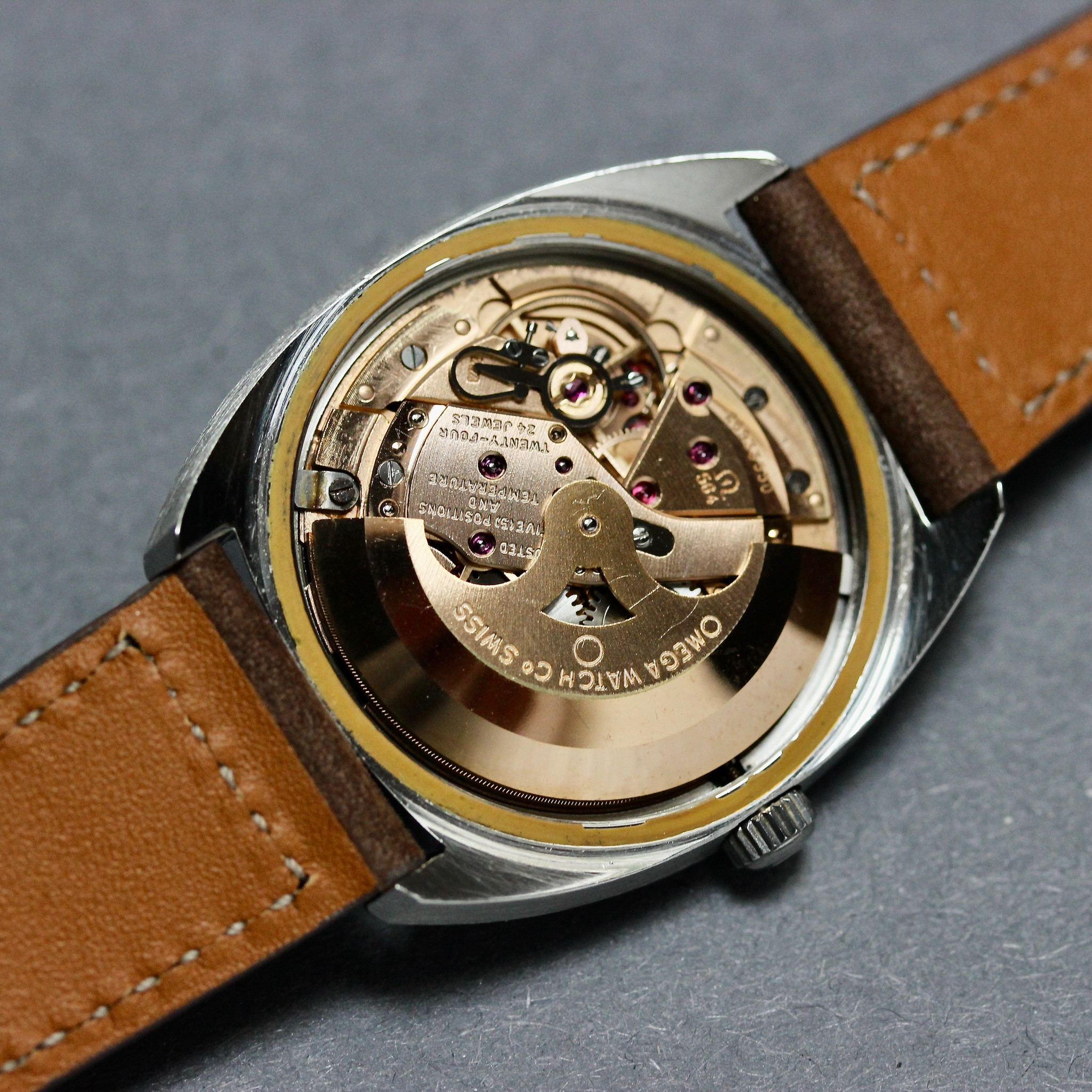 Vue de Omega Automatic Chronometer Officially Certified Constellation réf 168.017SP