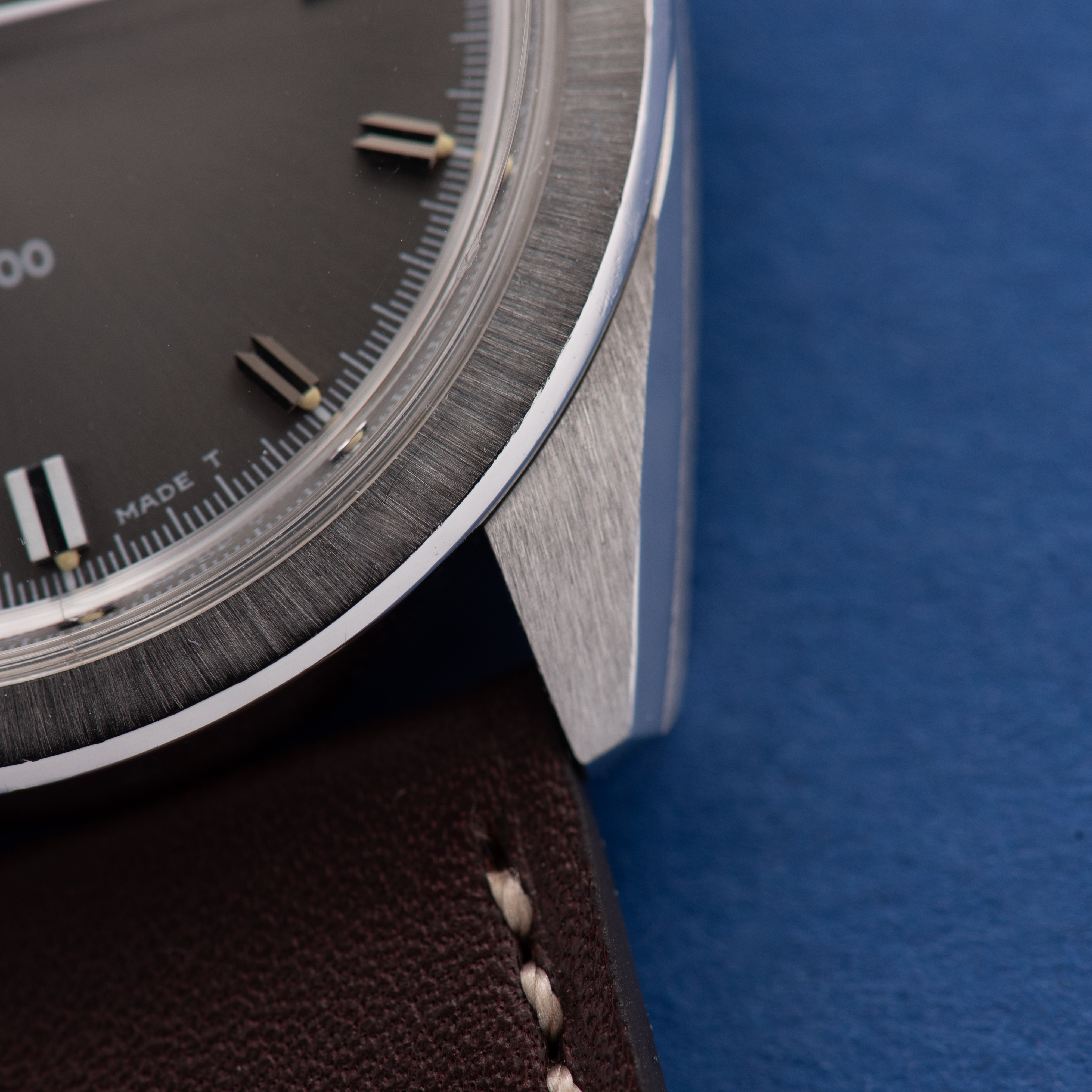 View of Omega Electronic Chronometer F300 Grey dial Réf 196.001 from 1970
