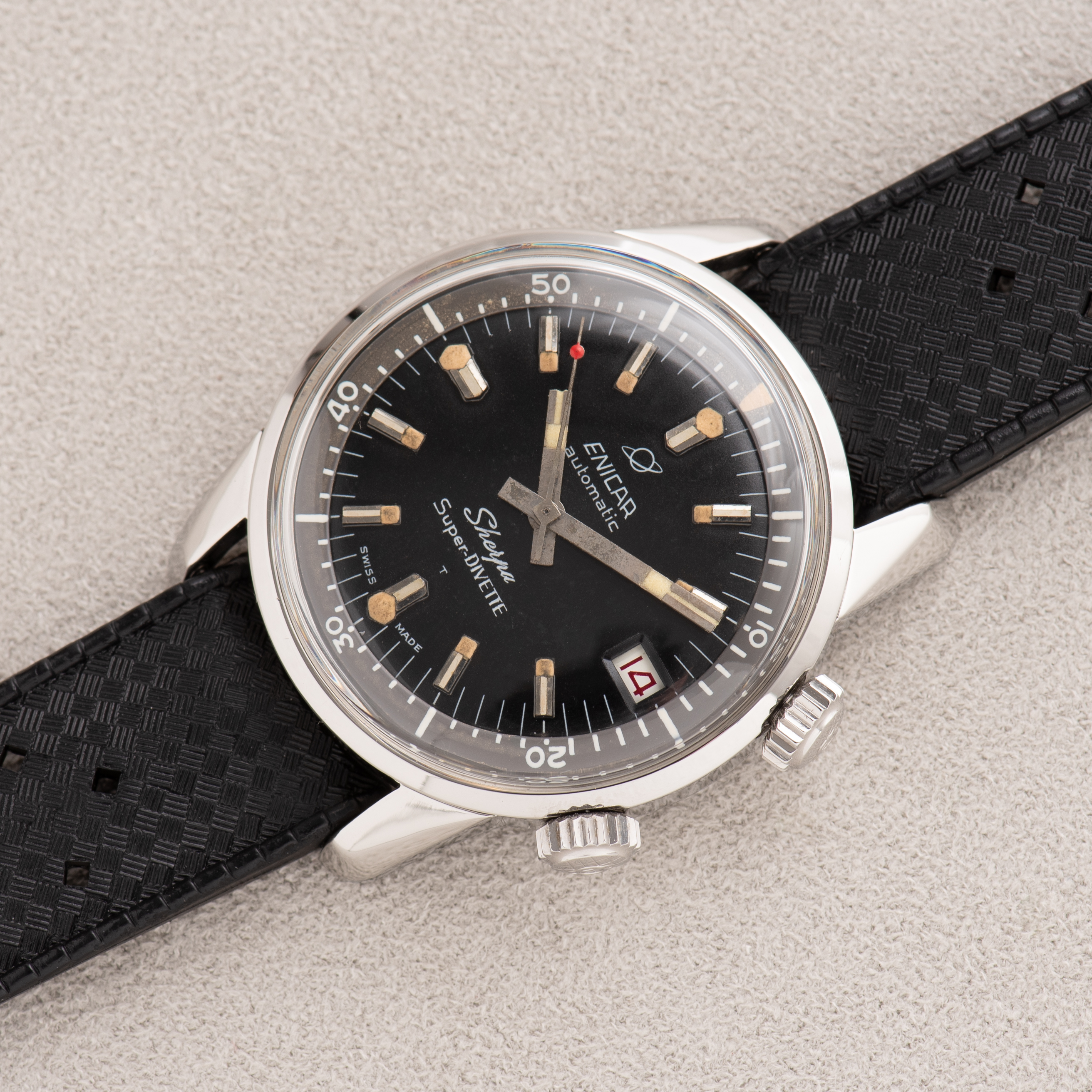 Vue de Enicar Automatic Sherpa Super-Divette réf 125.004 from 1965