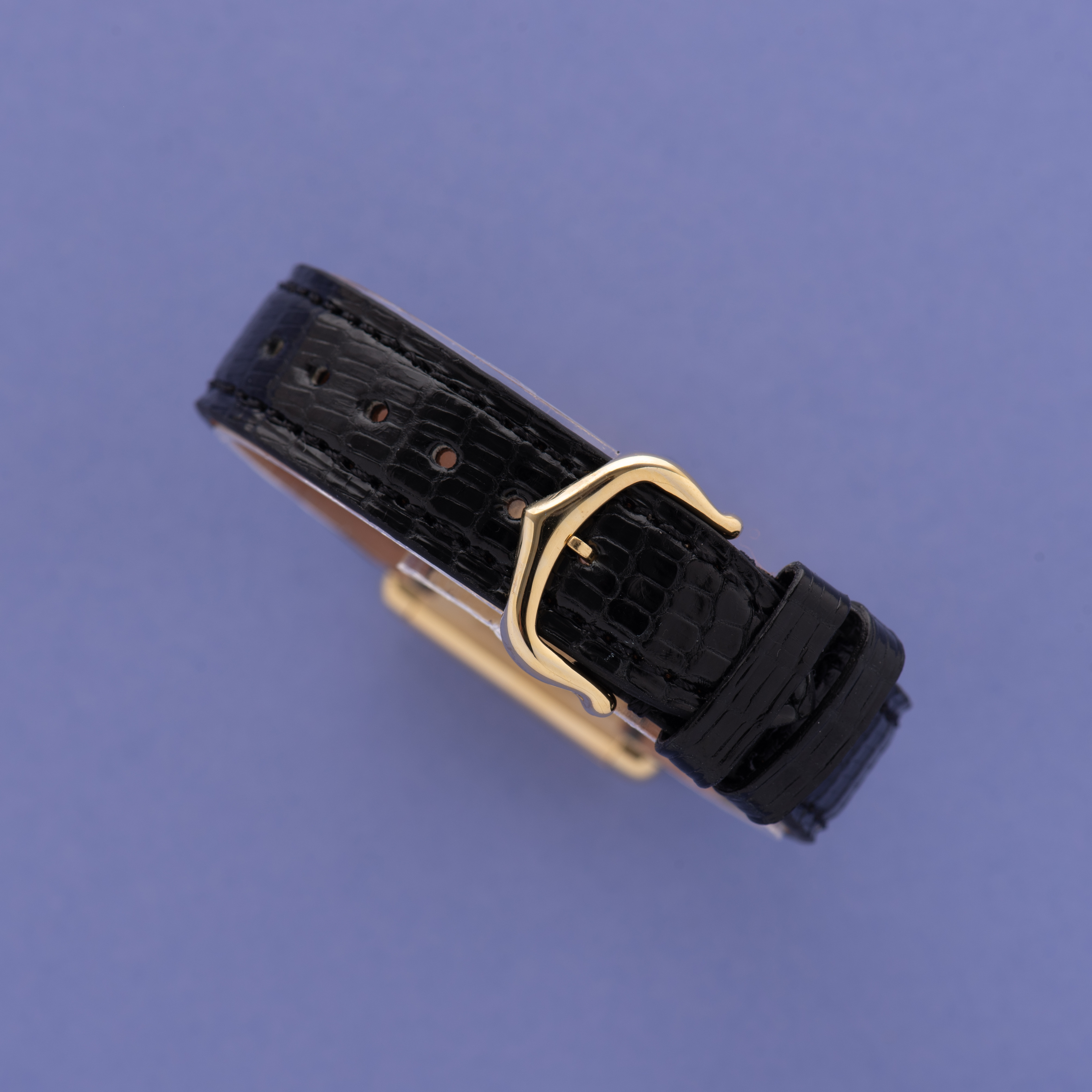 Zicht op Cartier Must de Tank de Must Vermeil PM Caramel-Brun/Black Dial
