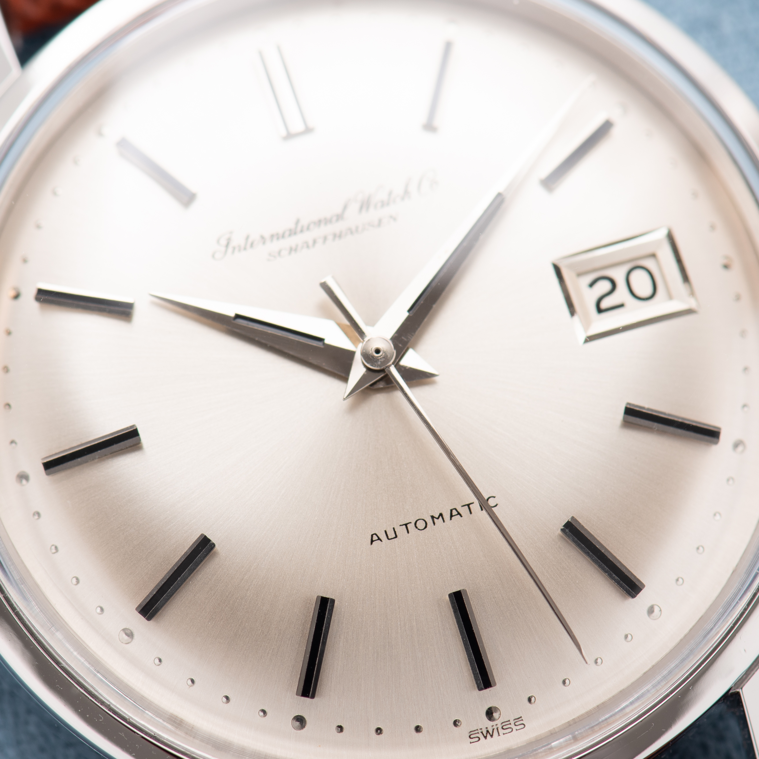 View of IWC Jumbo Automatique Silver Dial cal 8541 réf R805A