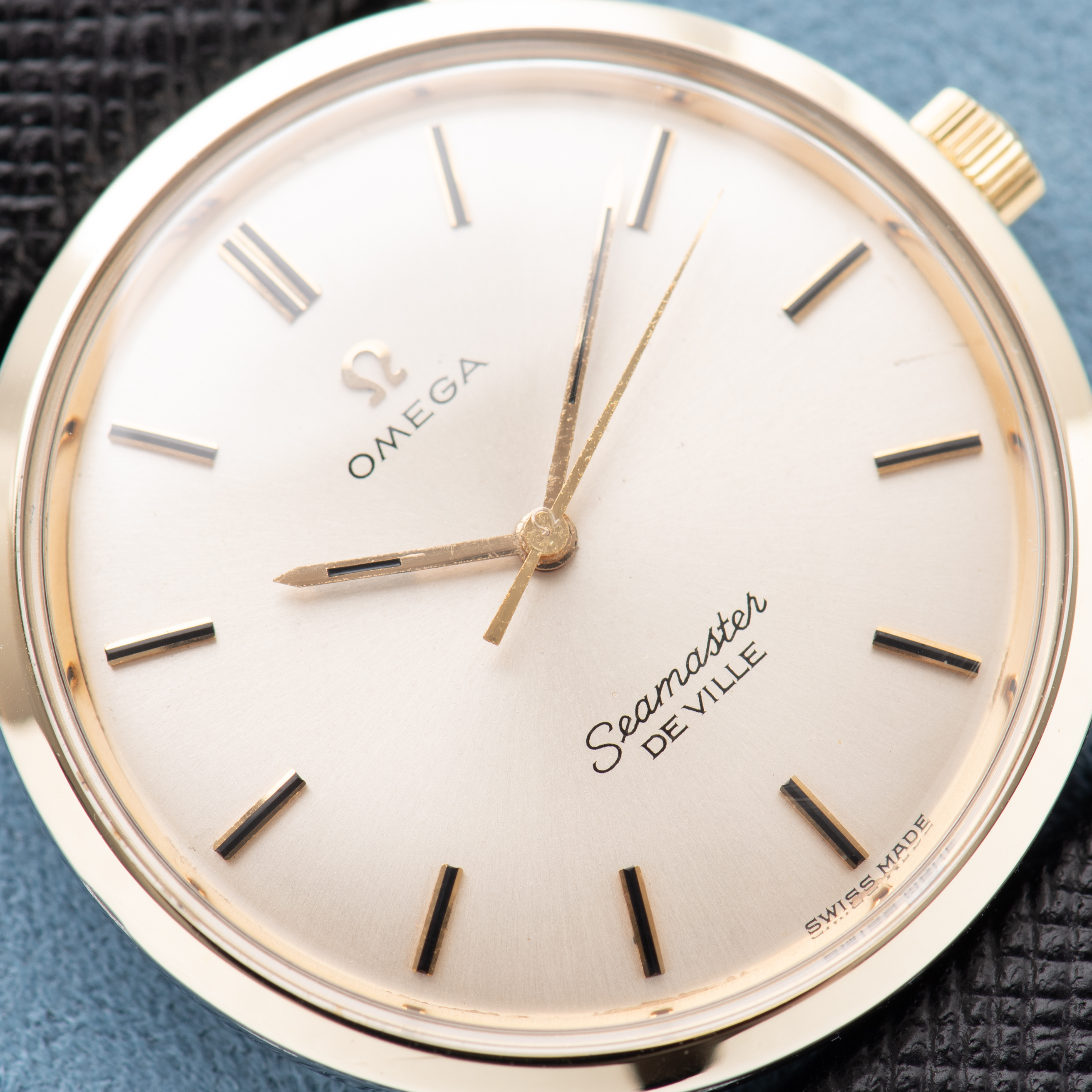 Zicht op Omega Seamaster De Ville Date Gold/Steel Réf 135.001 from 1966