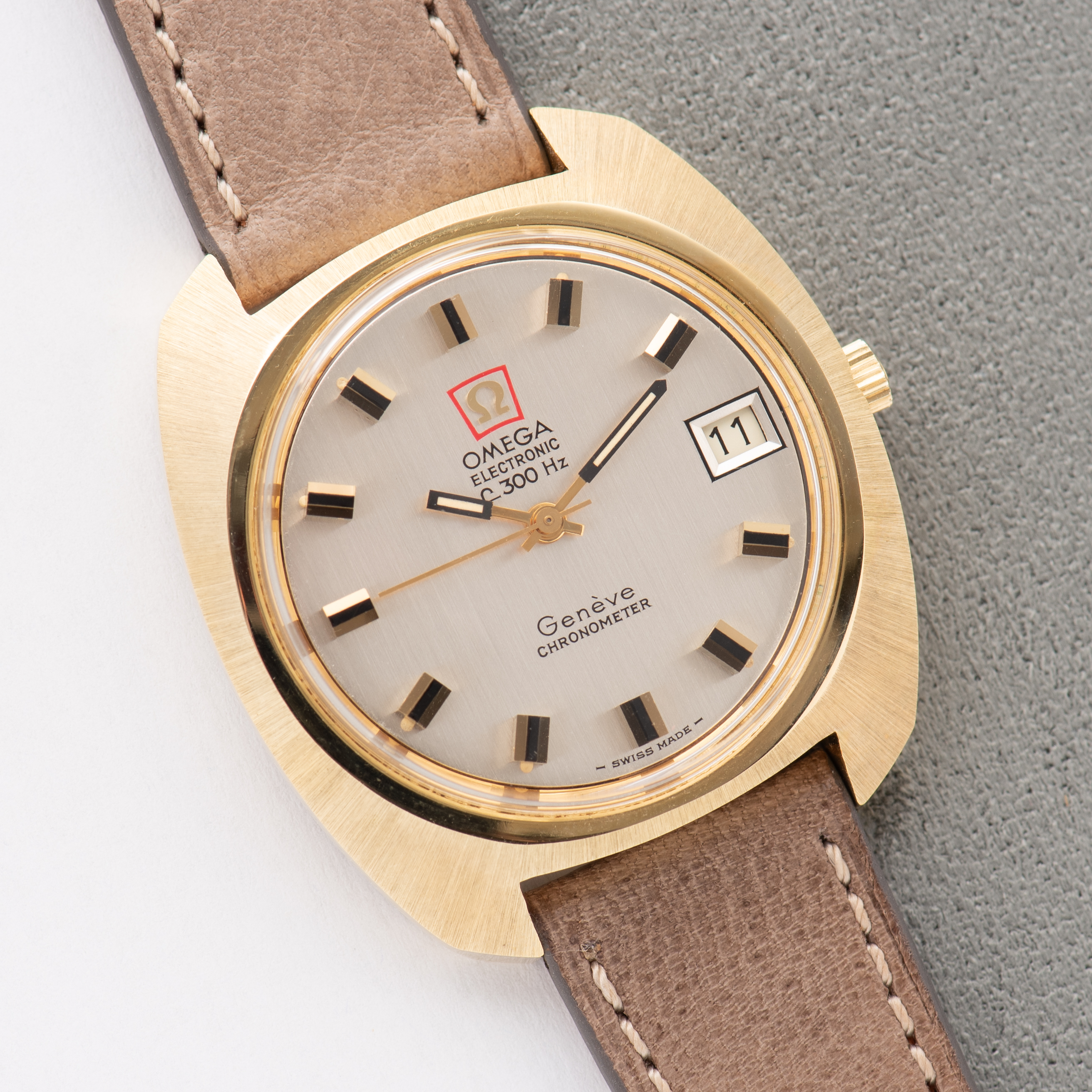Vue de Omega Electronic F300 Hz Genève Chronometer Silver Dial Réf 198.030 from 1972
