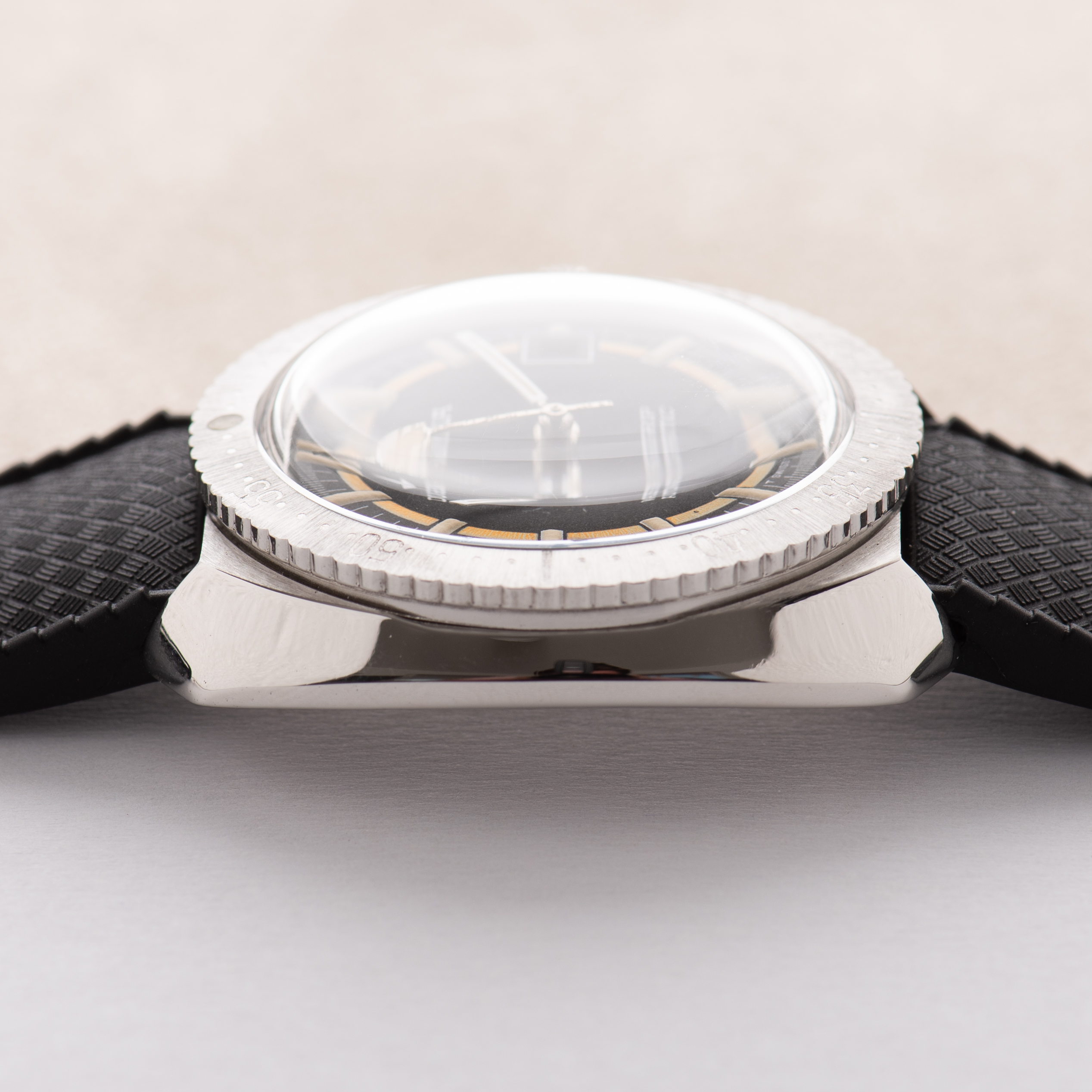 Vue de Dugena Automatic Divers ETA 2783