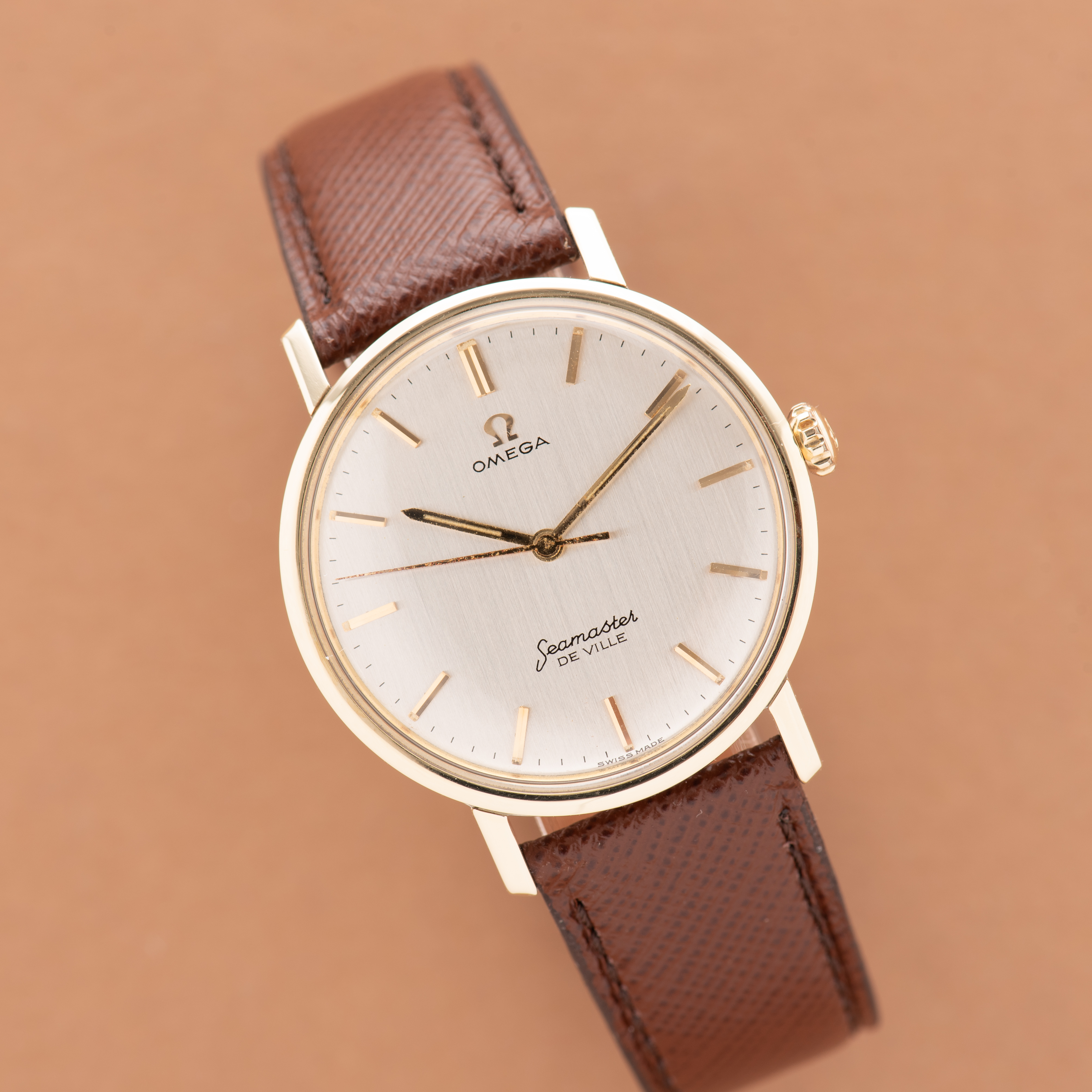 View of Omega Seamaster De Ville Date Gold/Steel Ref 14915-62 SC from 1962