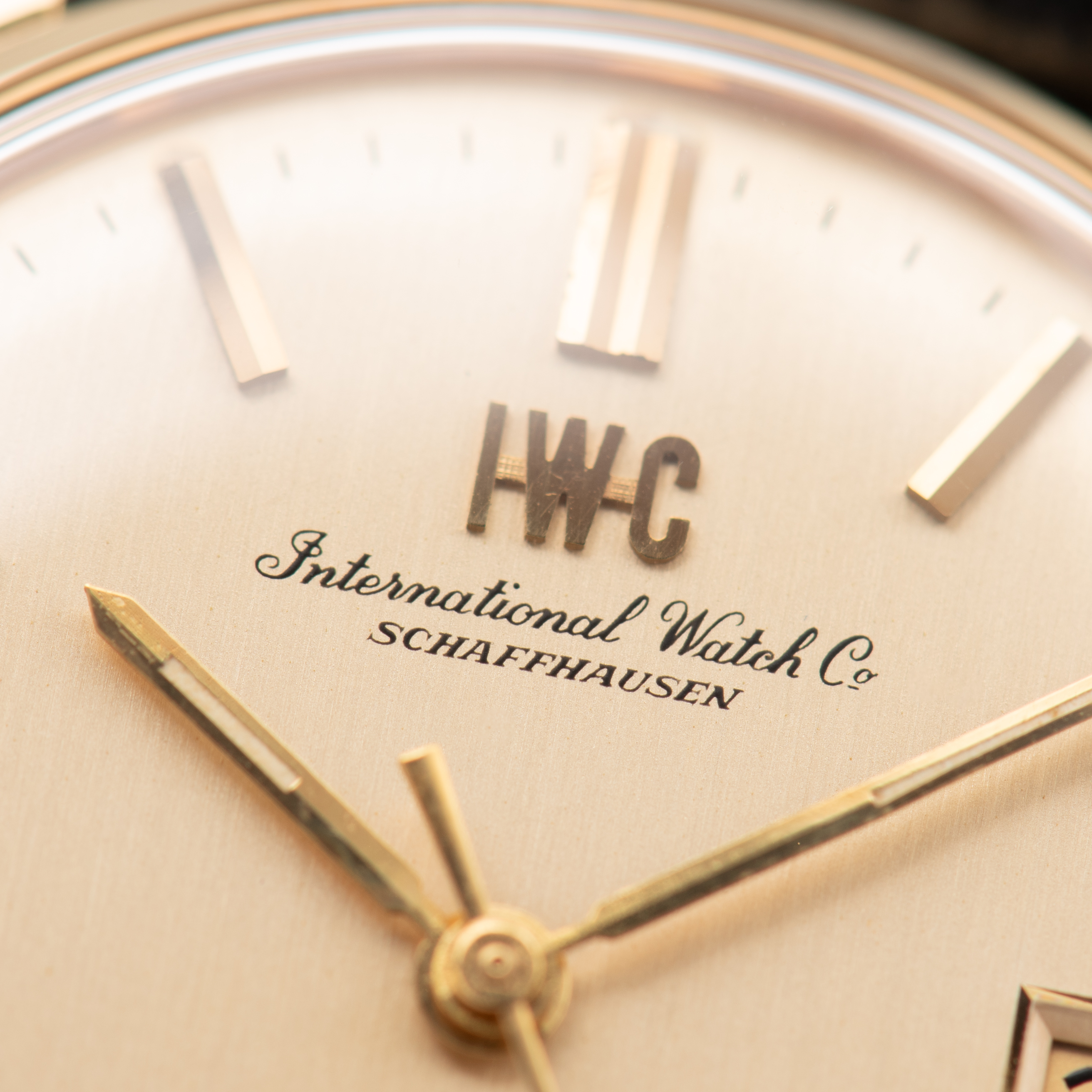 View of IWC International Watch Co Schaffhausen Automatic cal 8541 réf R810A