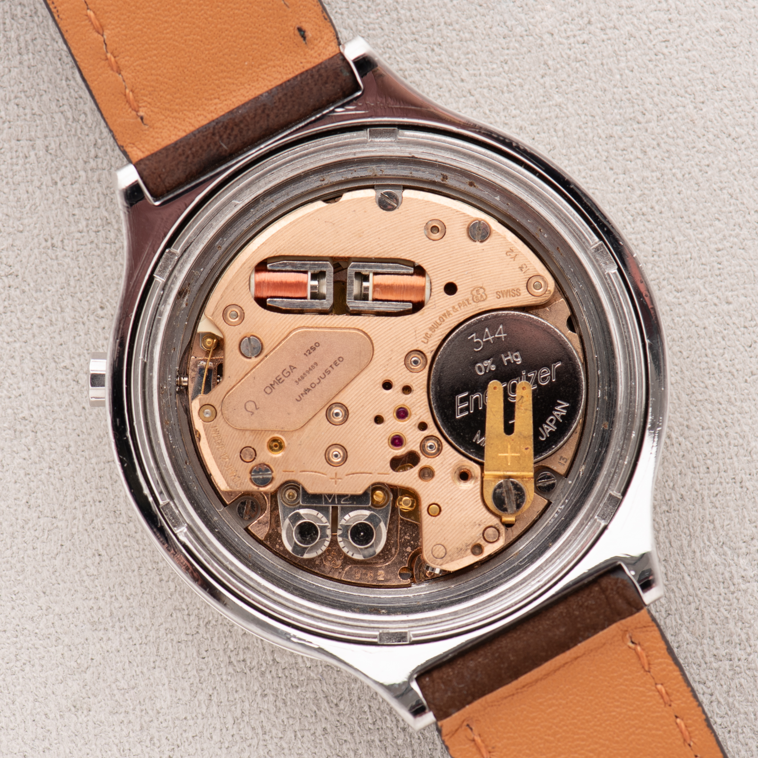 Vue de Omega Electronic F300 Chronometer Patina dial Réf 198.012 from 1972