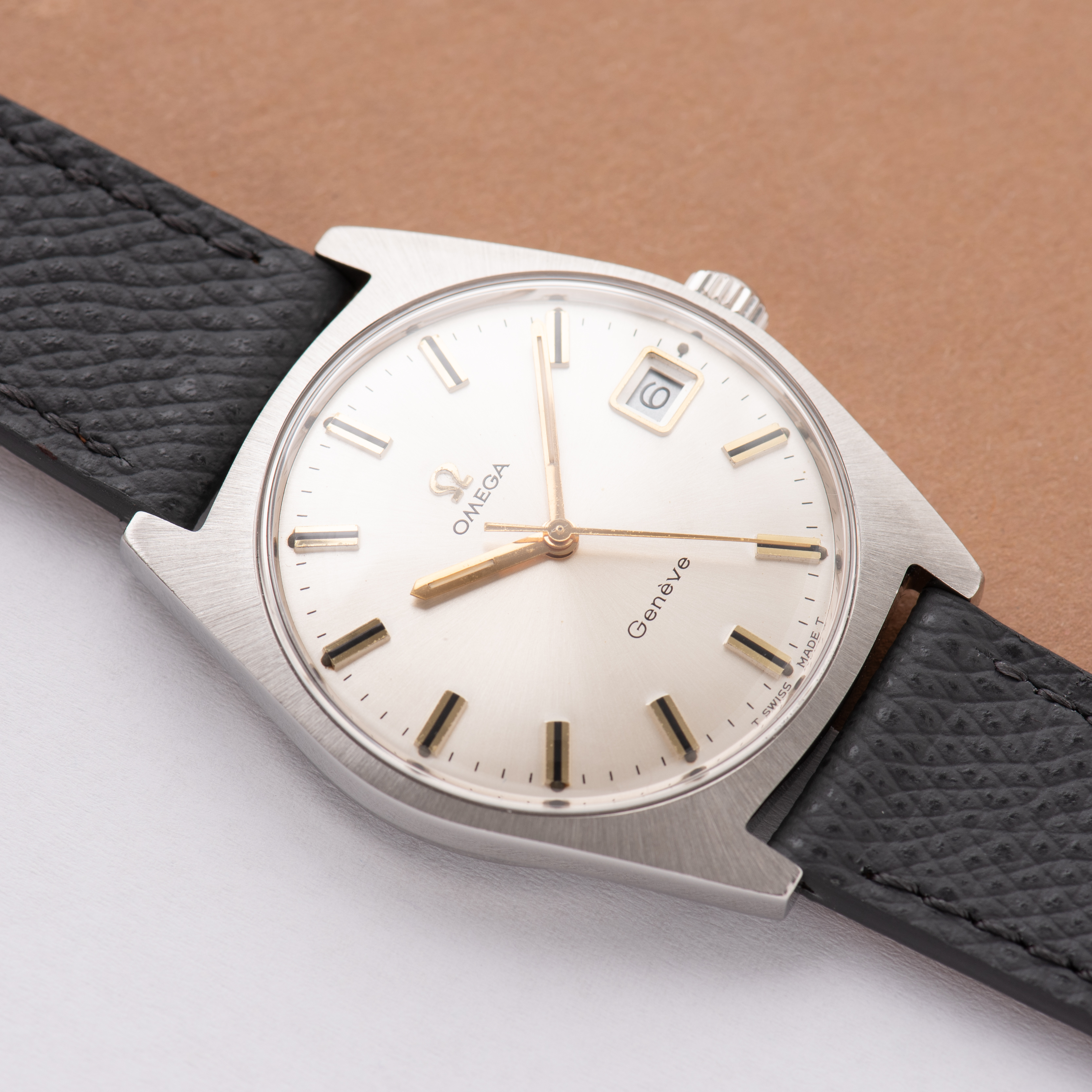 Vue de Omega Genève mécanique réf 136.041 from 1970