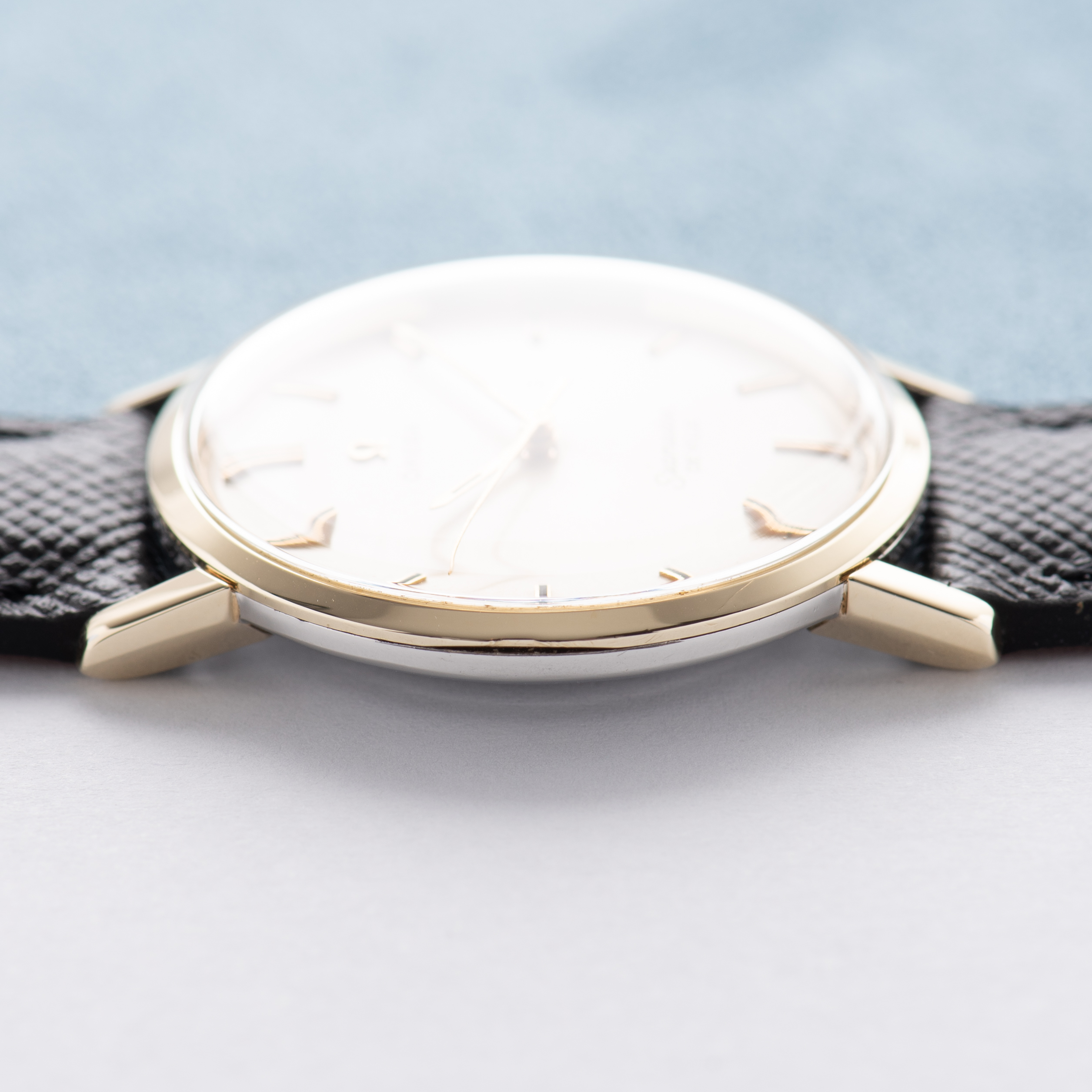 Zicht op Omega Seamaster De Ville Date Gold/Steel Réf 135.001 from 1966