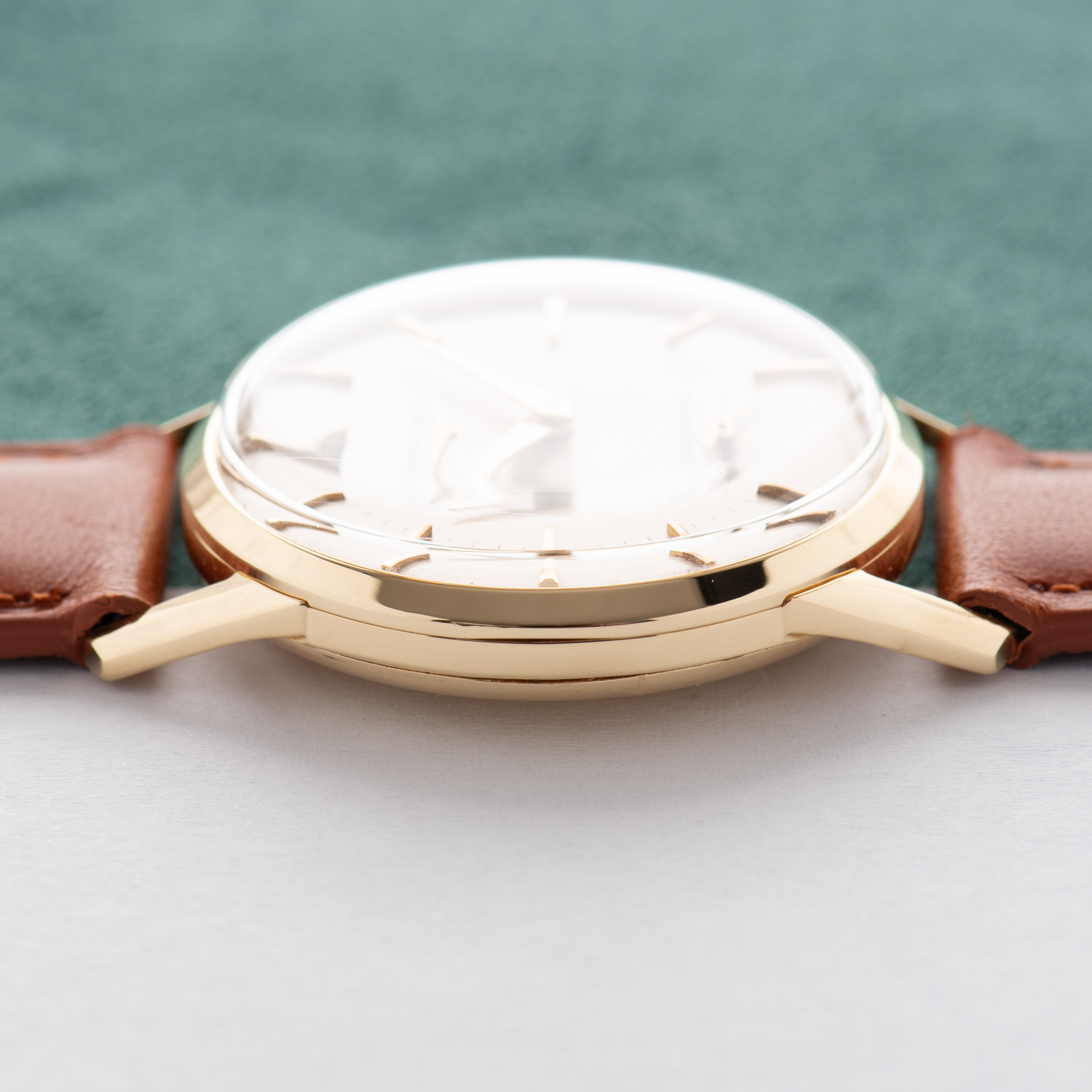 Zicht op Longines Flagship ref 401 Gold 18k 0,750 cal 30L + archiefextract