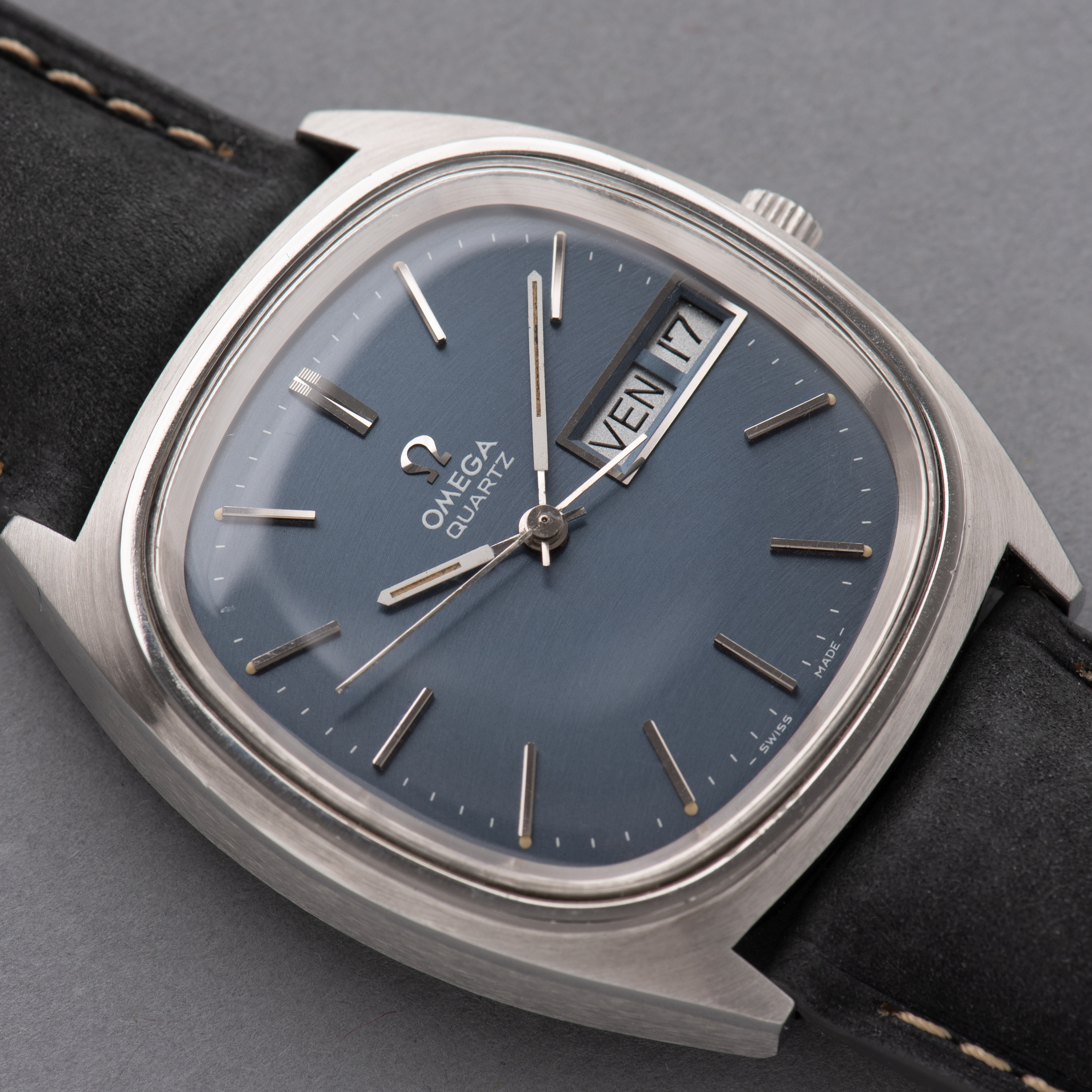 Zicht op Omega Quartz Day-date ref 196.0066 uit 1975