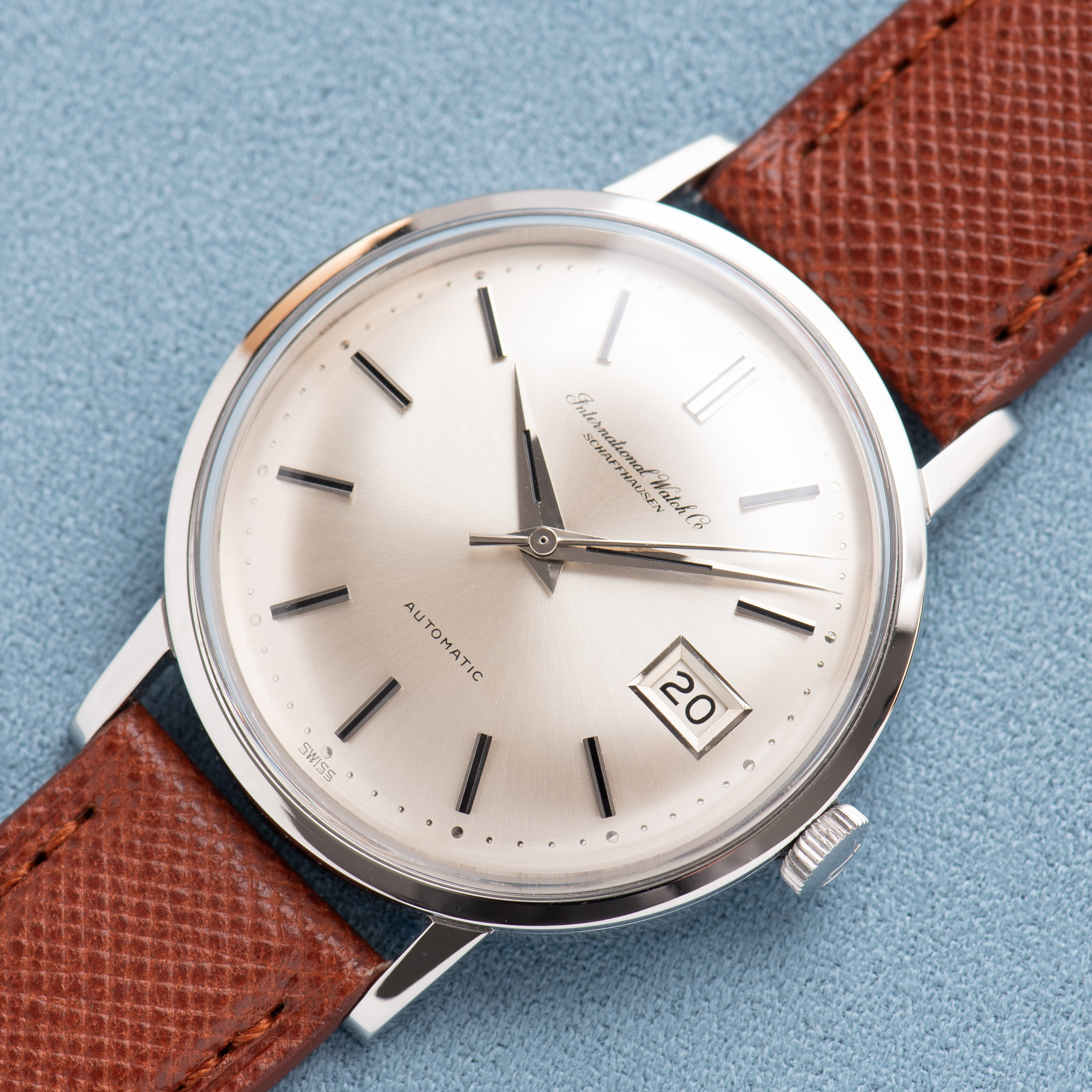 View of IWC Jumbo Automatique Silver Dial cal 8541 réf R805A